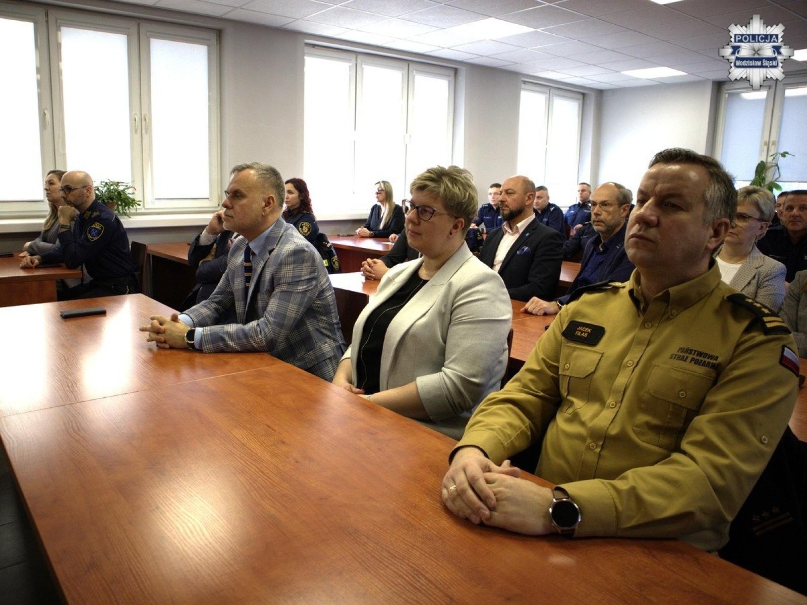 Zdjęcie w galerii na portalu naszwodzislaw.com: Wysokie wyniki i jasno określone priorytety. Roczna odprawa wodzisławskiej Policji wiadomości z regionu