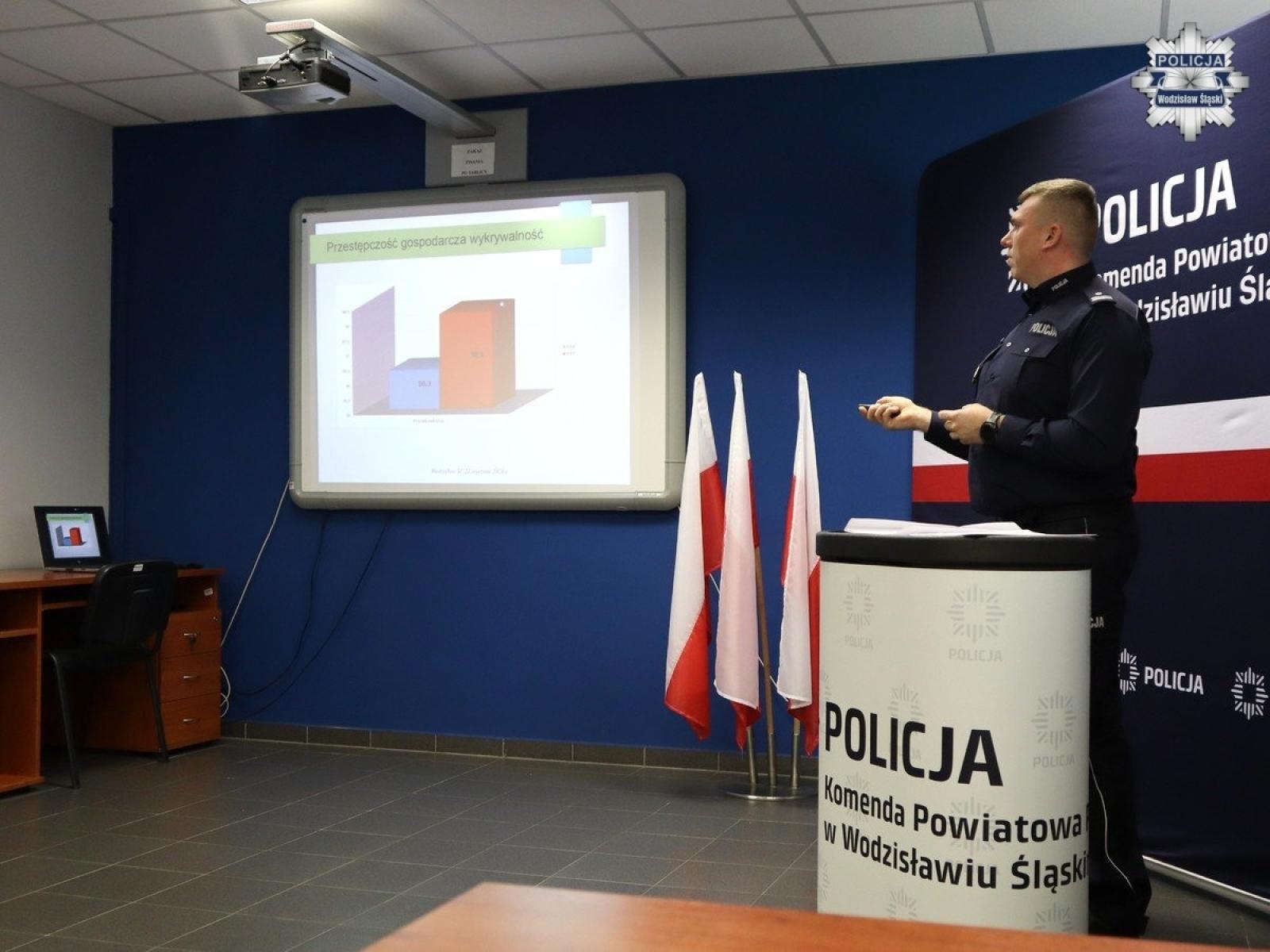 Zdjęcie w galerii na portalu naszwodzislaw.com: Wysokie wyniki i jasno określone priorytety. Roczna odprawa wodzisławskiej Policji wiadomości z regionu