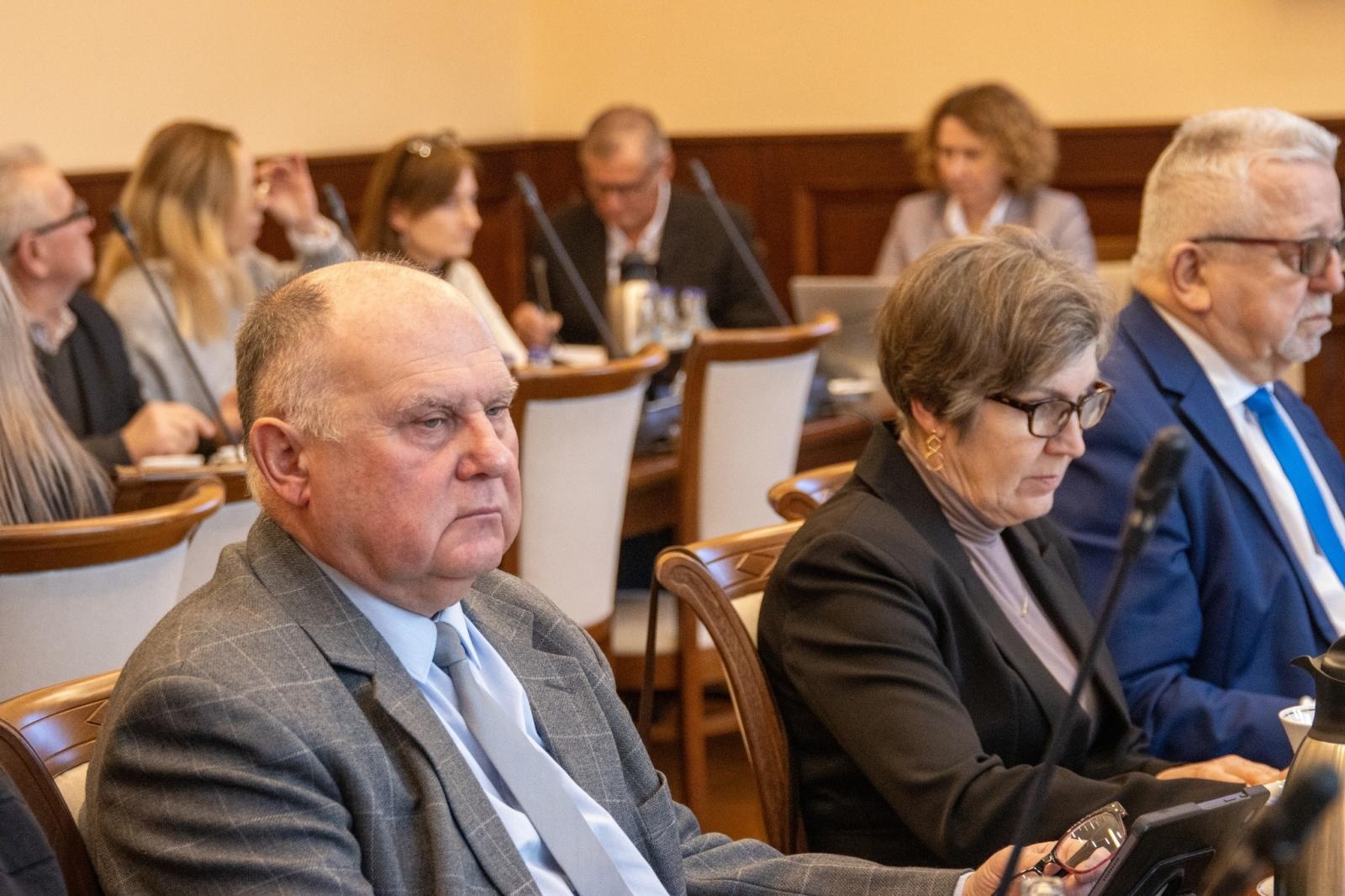 Zdjęcie w galerii na portalu naszwodzislaw.com: Gorąca styczniowa sesja w Wodzisławiu Śląskim wiadomości z regionu