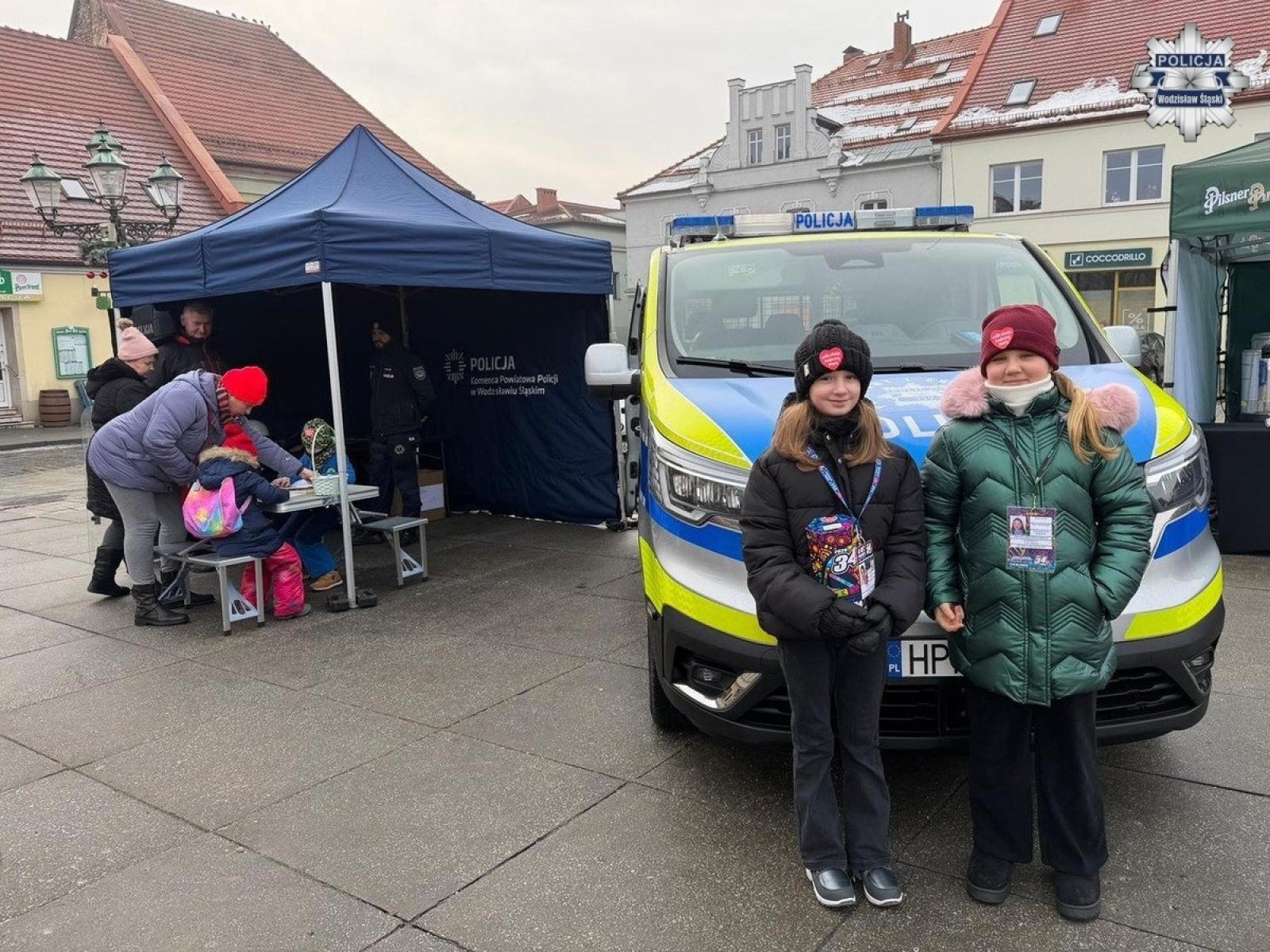Zdjęcie w galerii na portalu naszwodzislaw.com: Policjanci zabezpieczali 34. finał WOŚP wiadomości z regionu