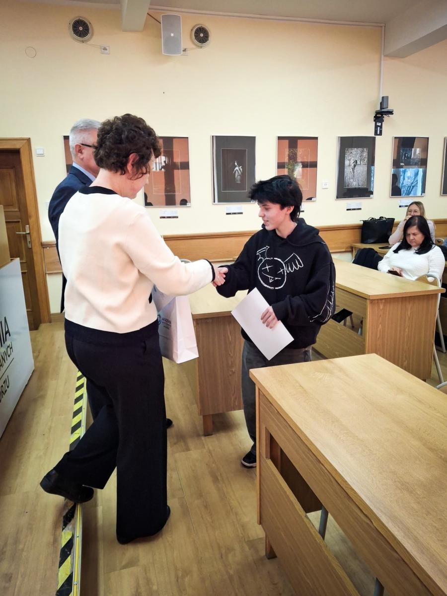 Zdjęcie w galerii na portalu naszwodzislaw.com: XIX Konkurs Języka Angielskiego i Języka Niemieckiego w ANS w Raciborzu wiadomości z regionu