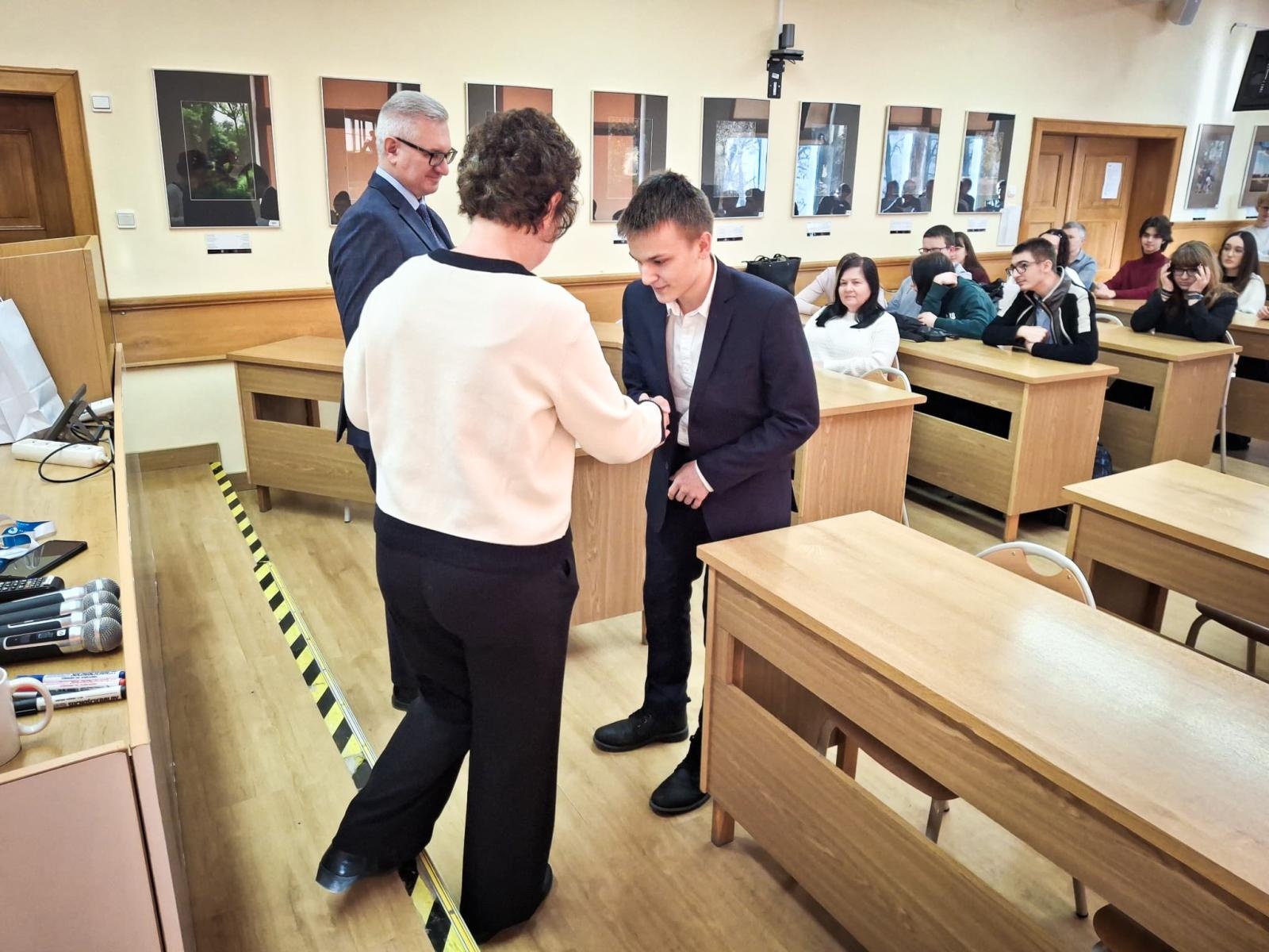 Zdjęcie w galerii na portalu naszwodzislaw.com: XIX Konkurs Języka Angielskiego i Języka Niemieckiego w ANS w Raciborzu wiadomości z regionu