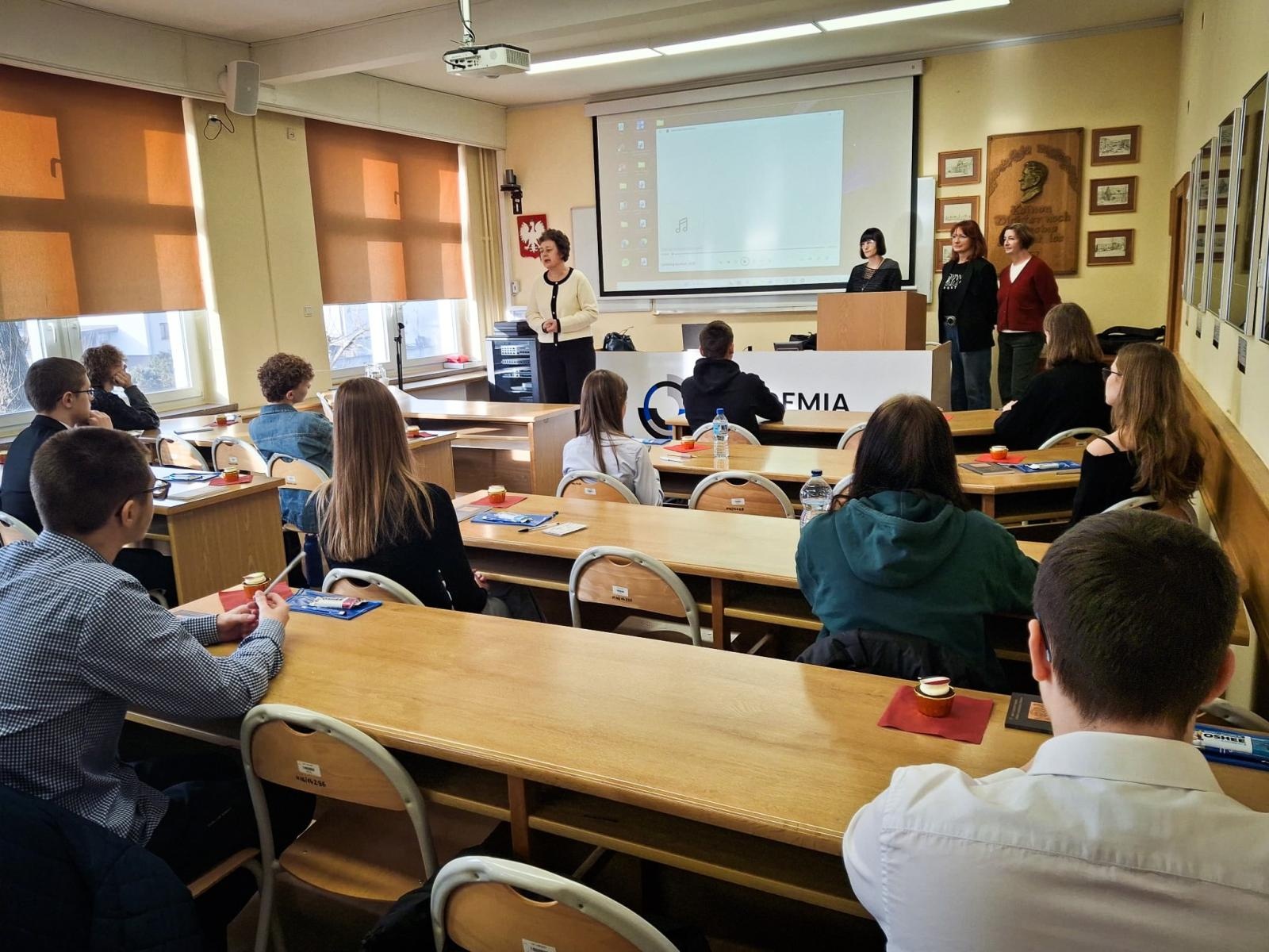 Zdjęcie w galerii na portalu naszwodzislaw.com: XIX Konkurs Języka Angielskiego i Języka Niemieckiego w ANS w Raciborzu wiadomości z regionu