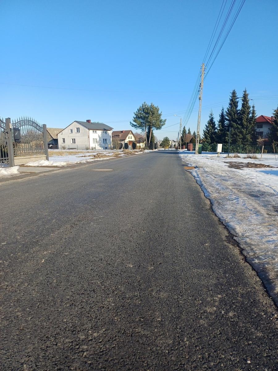 Zdjęcie w galerii na portalu naszwodzislaw.com: Zakończono przebudowę ul. Mszańskiej w Skrzyszowie wiadomości z regionu