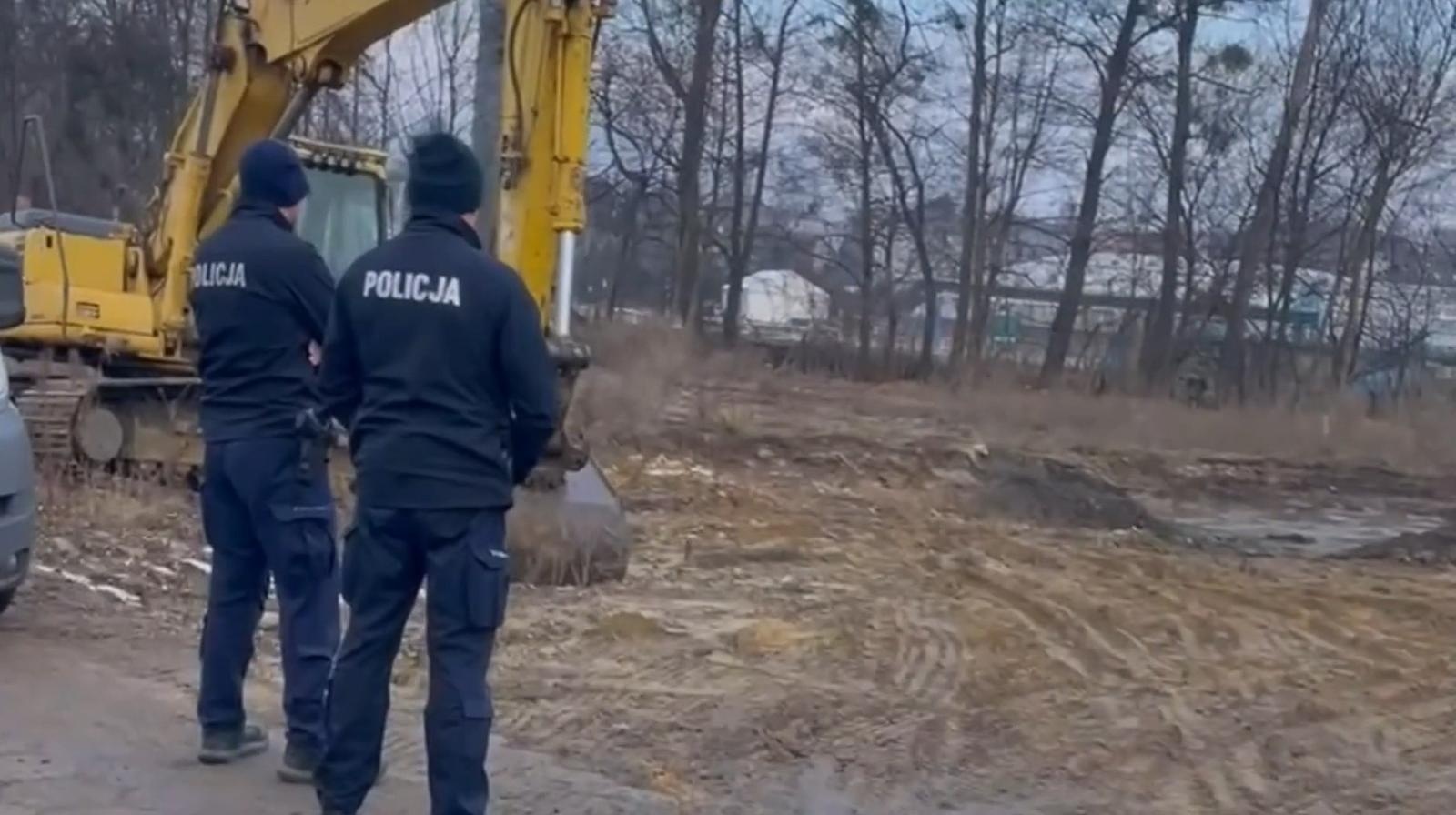 Zdjęcie w galerii na portalu naszwodzislaw.com: Niewybuchy na dawnym targowisku miejskim w Wodzisławiu Śląskim wiadomości z regionu