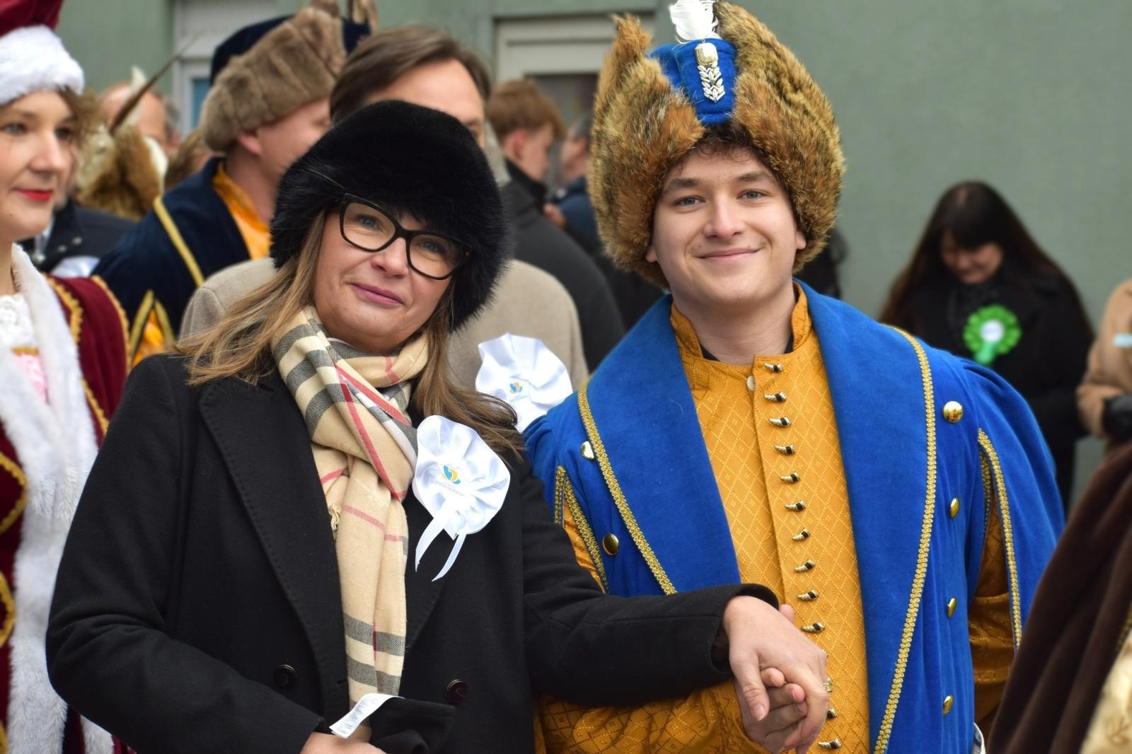 Zdjęcie w galerii na portalu naszwodzislaw.com: Tanecznym krokiem odliczali do matury [FOTO i WIDEO] wiadomości z regionu