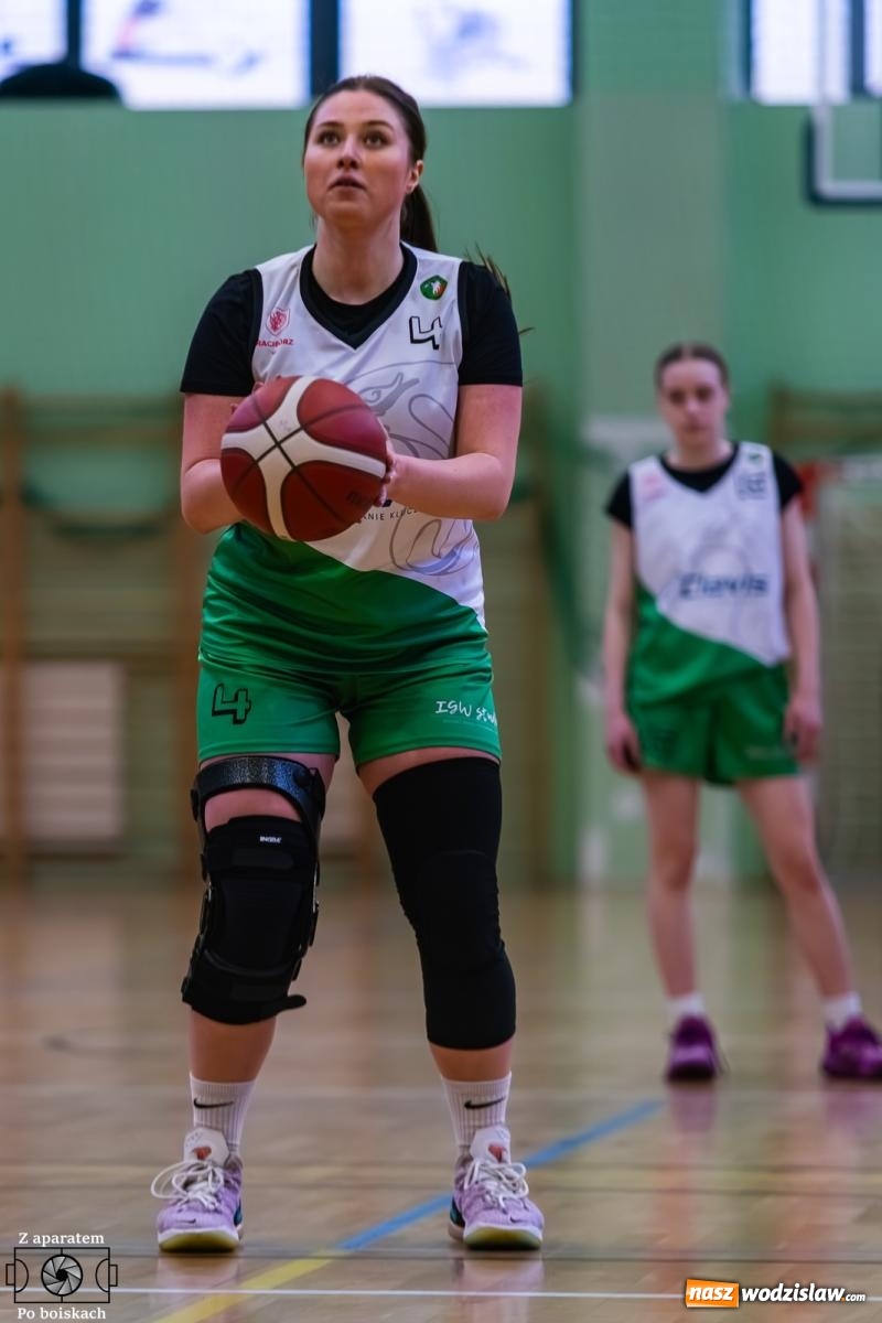 Zdjęcie w galerii na portalu naszwodzislaw.com: Olimpia bardzo długo się męczyła, ale ostatecznie zwyciężyła [FOTO i WIDEO] wiadomości z regionu