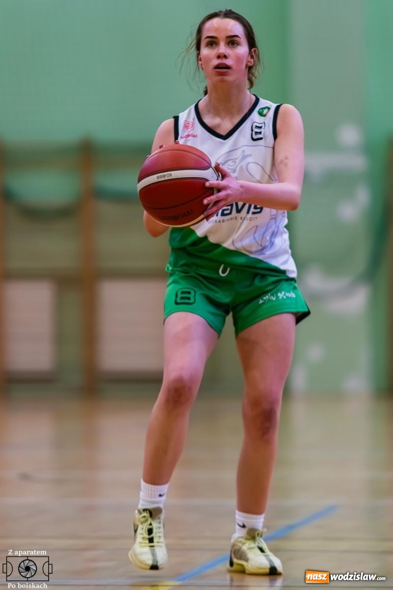 Zdjęcie w galerii na portalu naszwodzislaw.com: Olimpia bardzo długo się męczyła, ale ostatecznie zwyciężyła [FOTO i WIDEO] wiadomości z regionu