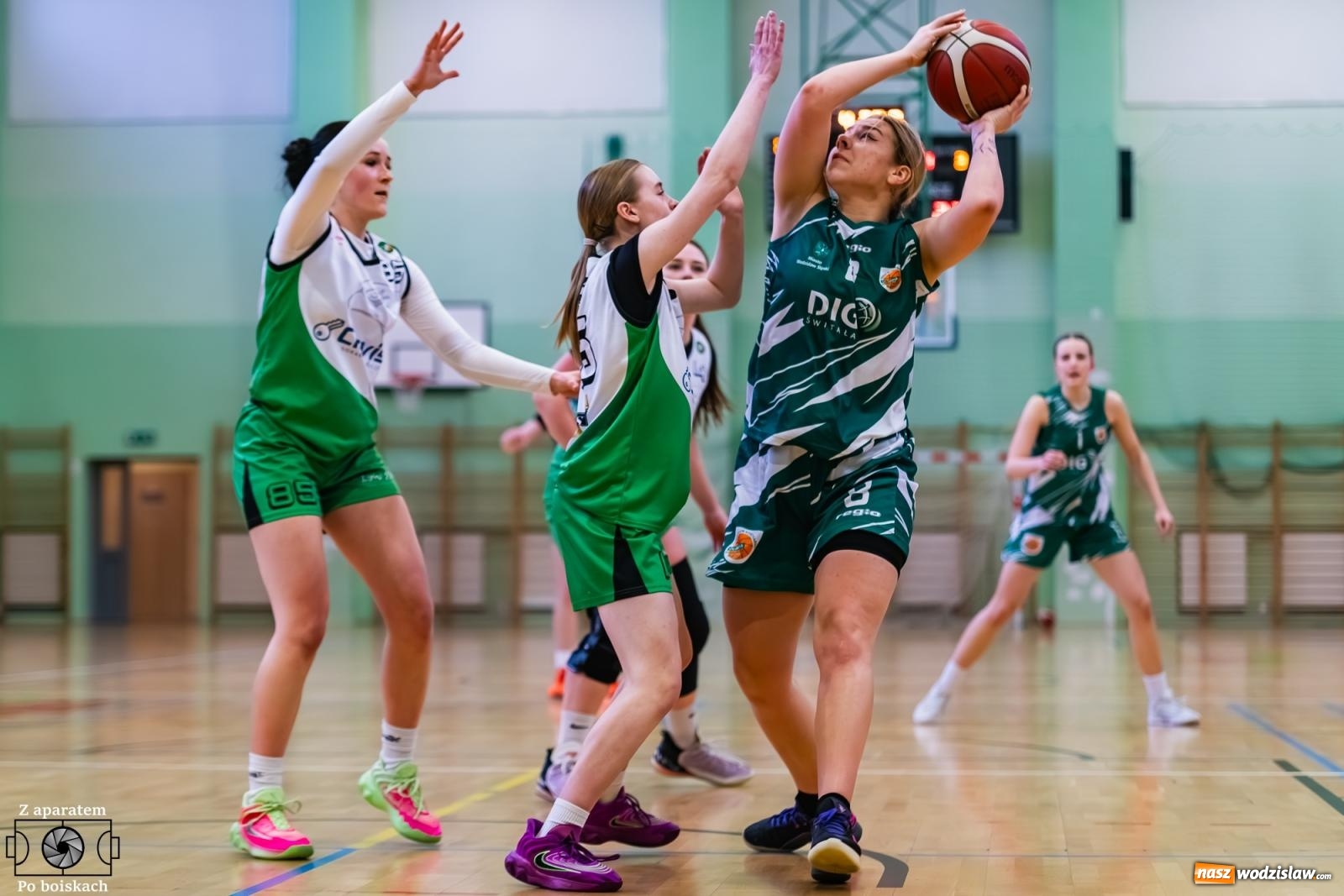 Zdjęcie w galerii na portalu naszwodzislaw.com: Olimpia bardzo długo się męczyła, ale ostatecznie zwyciężyła [FOTO i WIDEO] wiadomości z regionu