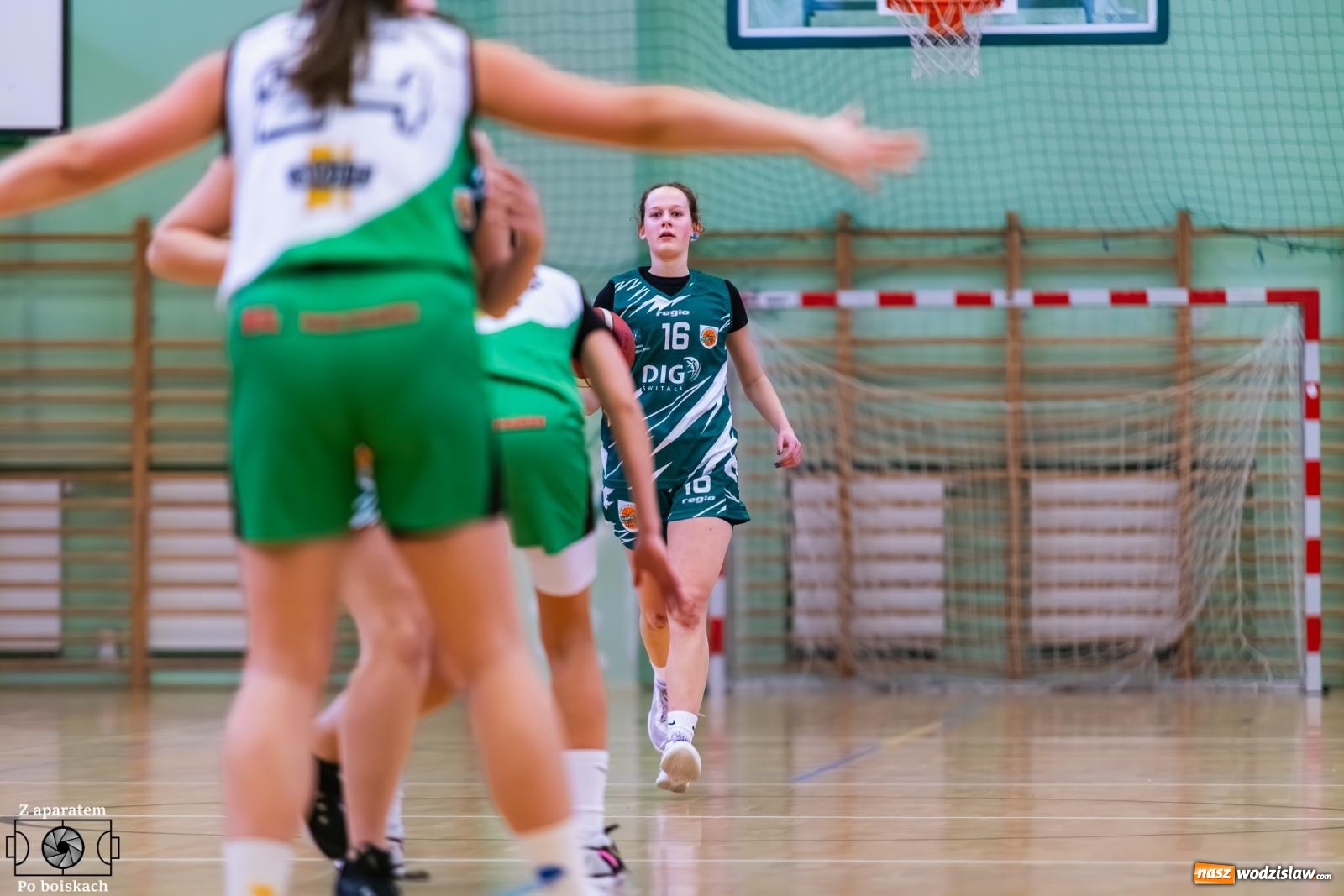 Zdjęcie w galerii na portalu naszwodzislaw.com: Olimpia bardzo długo się męczyła, ale ostatecznie zwyciężyła [FOTO i WIDEO] wiadomości z regionu