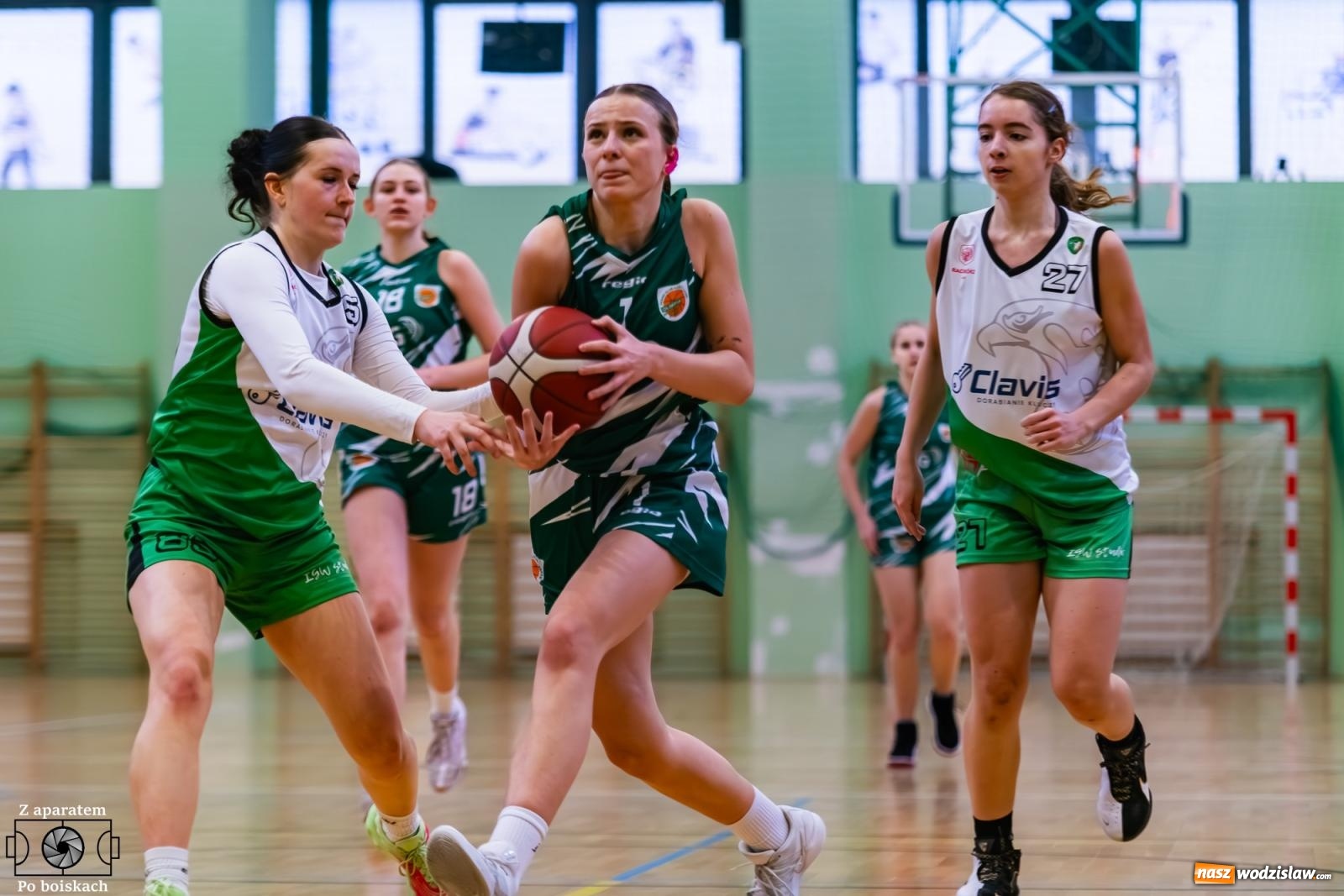 Zdjęcie w galerii na portalu naszwodzislaw.com: Olimpia bardzo długo się męczyła, ale ostatecznie zwyciężyła [FOTO i WIDEO] wiadomości z regionu