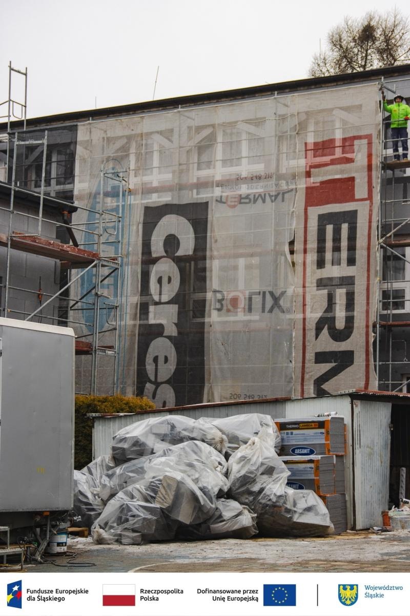 Zdjęcie w galerii na portalu naszwodzislaw.com: Postępy prac przy termomodernizacji Zespołu Szkół nr 1 w Wodzisławiu Śląskim wiadomości z regionu