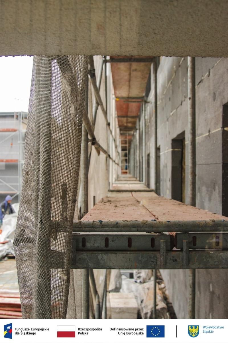 Zdjęcie w galerii na portalu naszwodzislaw.com: Postępy prac przy termomodernizacji Zespołu Szkół nr 1 w Wodzisławiu Śląskim wiadomości z regionu