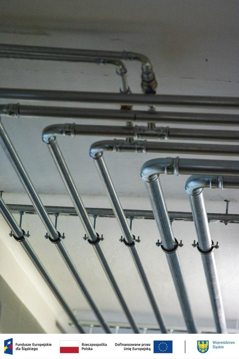 Zdjęcie w galerii na portalu naszwodzislaw.com: Postępy prac przy termomodernizacji Zespołu Szkół nr 1 w Wodzisławiu Śląskim wiadomości z regionu