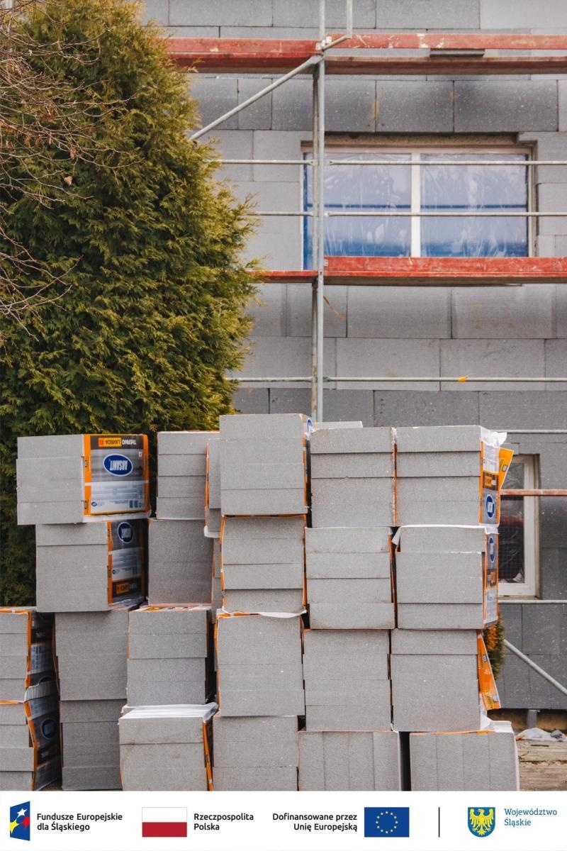 Zdjęcie w galerii na portalu naszwodzislaw.com: Postępy prac przy termomodernizacji Zespołu Szkół nr 1 w Wodzisławiu Śląskim wiadomości z regionu