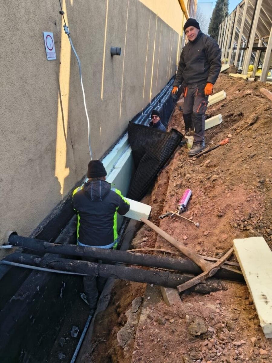 Zdjęcie w galerii na portalu naszwodzislaw.com: Remont MOSiR w Radlinie nabiera tempa wiadomości z regionu