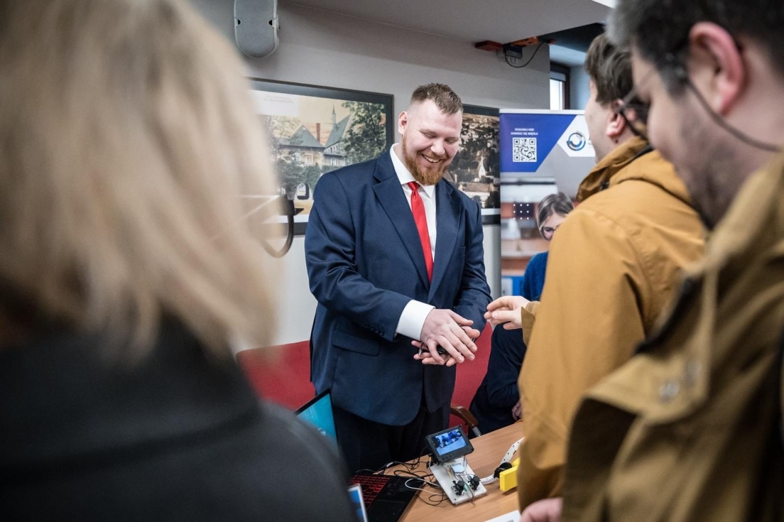 Zdjęcie w galerii na portalu naszwodzislaw.com: Młodzi inżynierowie po raz pierwszy na Zamku Piastowskim. Jubileuszowy przegląd projektów ANS Racibórz wiadomości z regionu