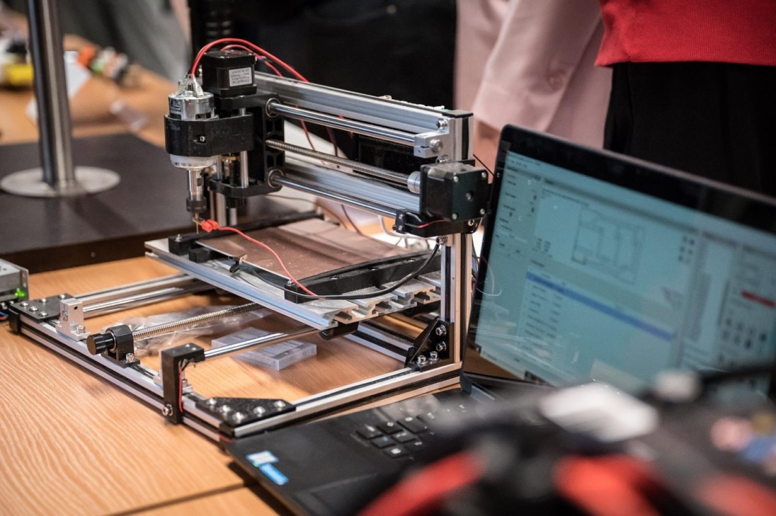 Zdjęcie w galerii na portalu naszwodzislaw.com: Młodzi inżynierowie po raz pierwszy na Zamku Piastowskim. Jubileuszowy przegląd projektów ANS Racibórz wiadomości z regionu