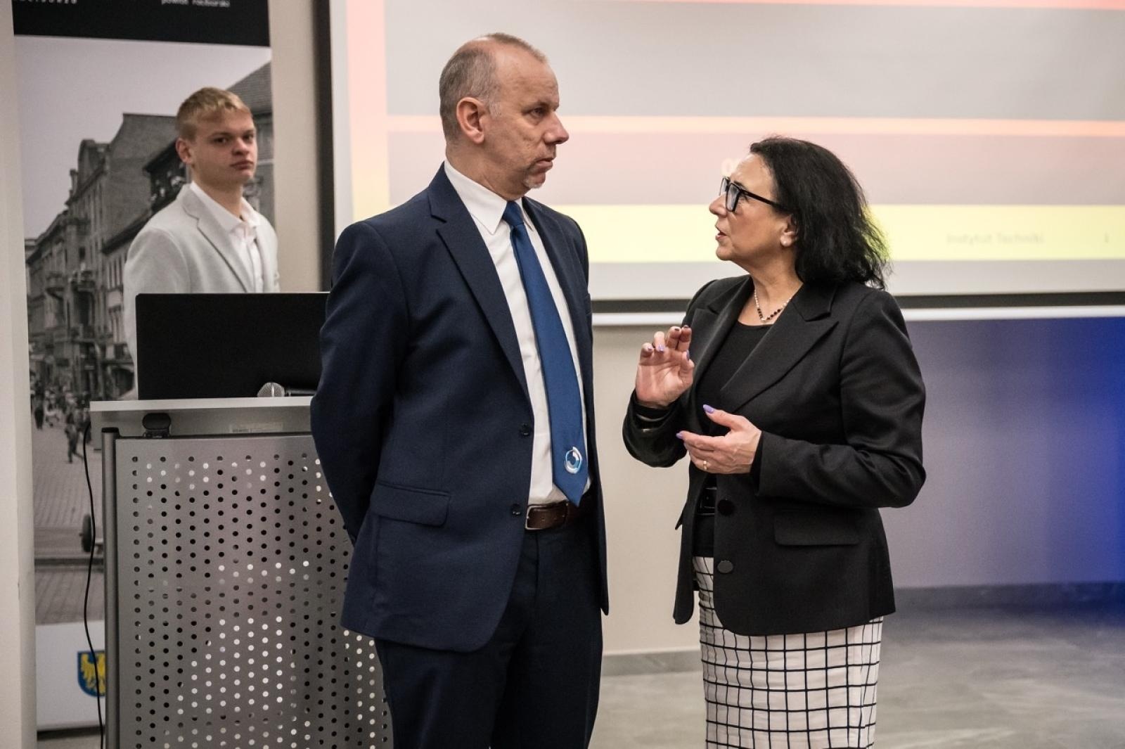 Zdjęcie w galerii na portalu naszwodzislaw.com: Młodzi inżynierowie po raz pierwszy na Zamku Piastowskim. Jubileuszowy przegląd projektów ANS Racibórz wiadomości z regionu