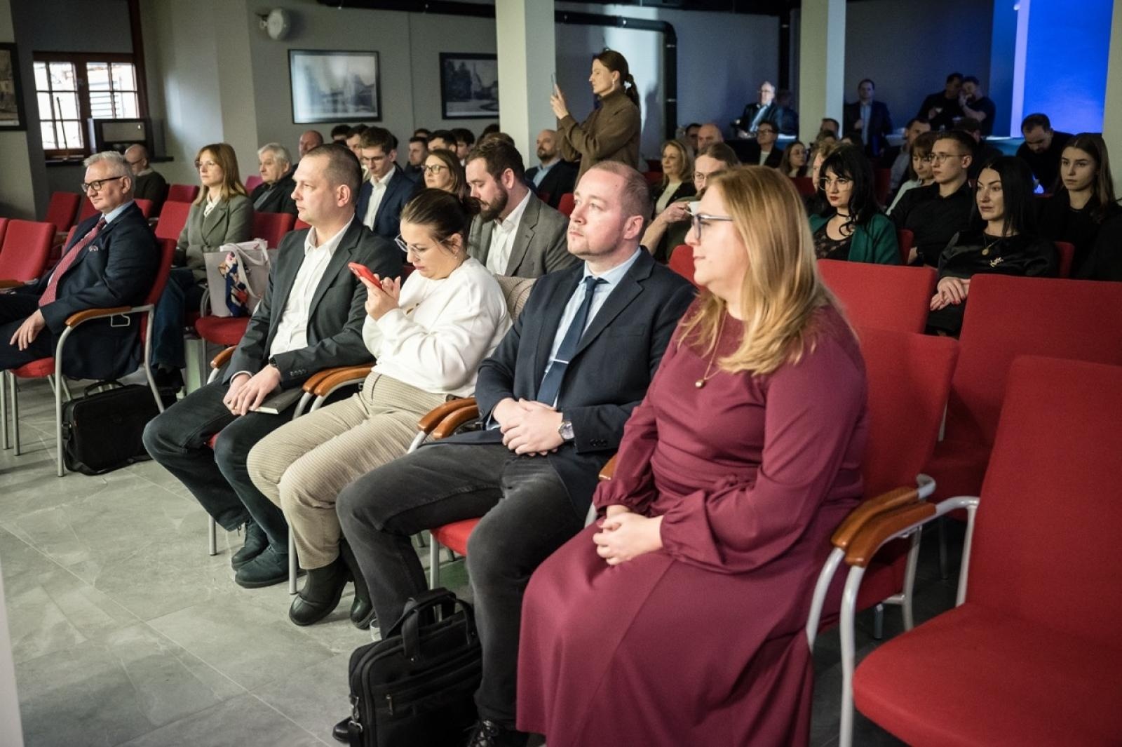 Zdjęcie w galerii na portalu naszwodzislaw.com: Młodzi inżynierowie po raz pierwszy na Zamku Piastowskim. Jubileuszowy przegląd projektów ANS Racibórz wiadomości z regionu