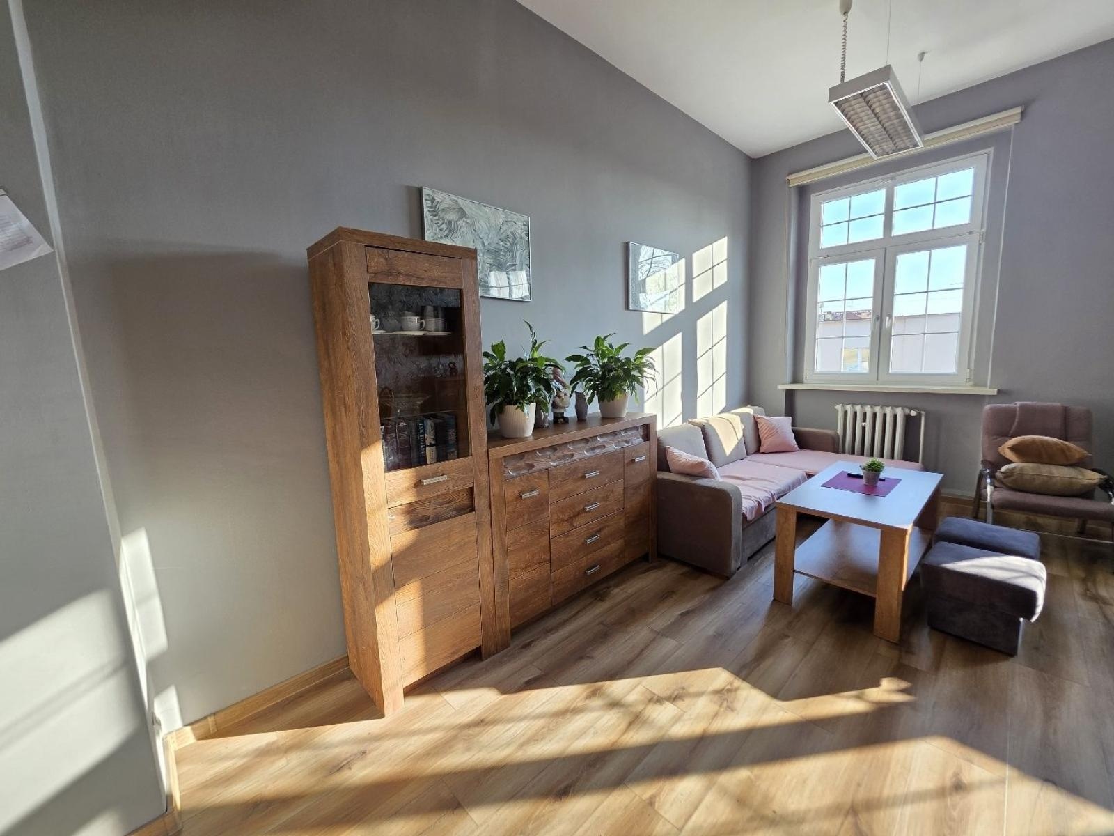 Zdjęcie w galerii na portalu naszwodzislaw.com: Specjalistyczny Ośrodek Wsparcia w Wodzisławiu Śląskim w nowej odsłonie. Jubileusz z dobrymi wiadomościami i ważnymi pytaniami wiadomości z regionu