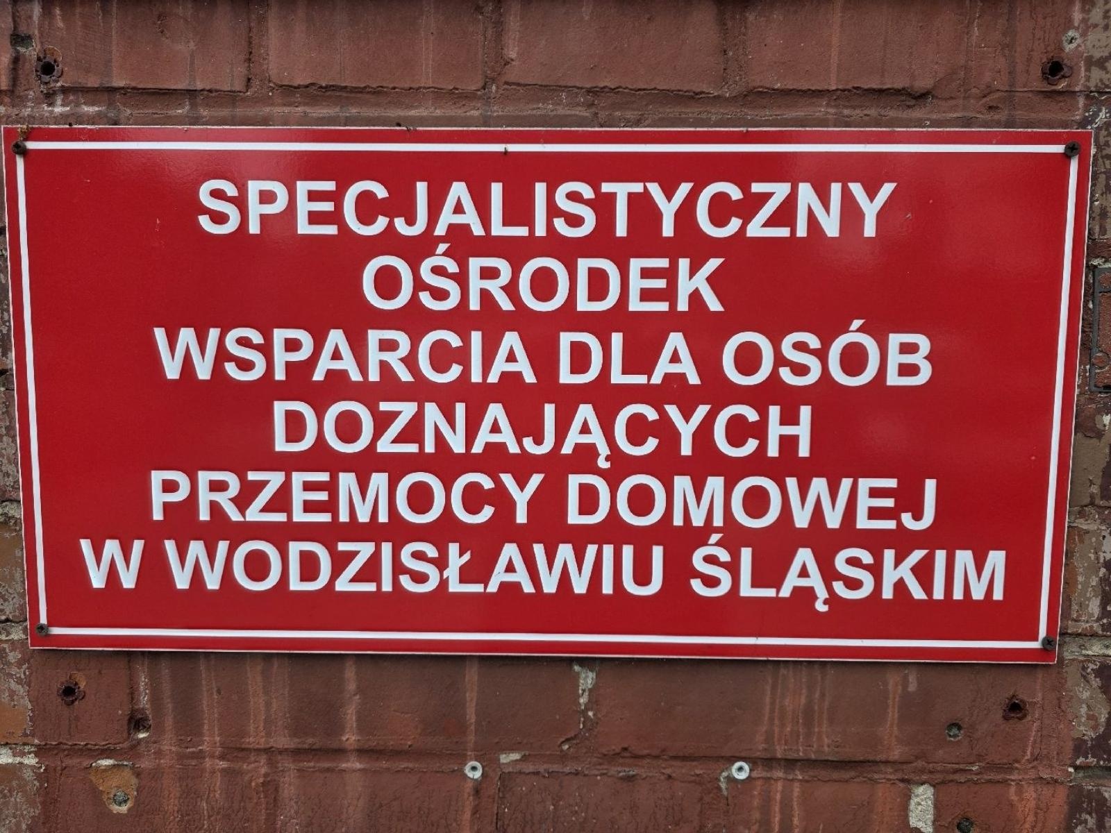Zdjęcie w galerii na portalu naszwodzislaw.com: Specjalistyczny Ośrodek Wsparcia w Wodzisławiu Śląskim w nowej odsłonie. Jubileusz z dobrymi wiadomościami i ważnymi pytaniami wiadomości z regionu
