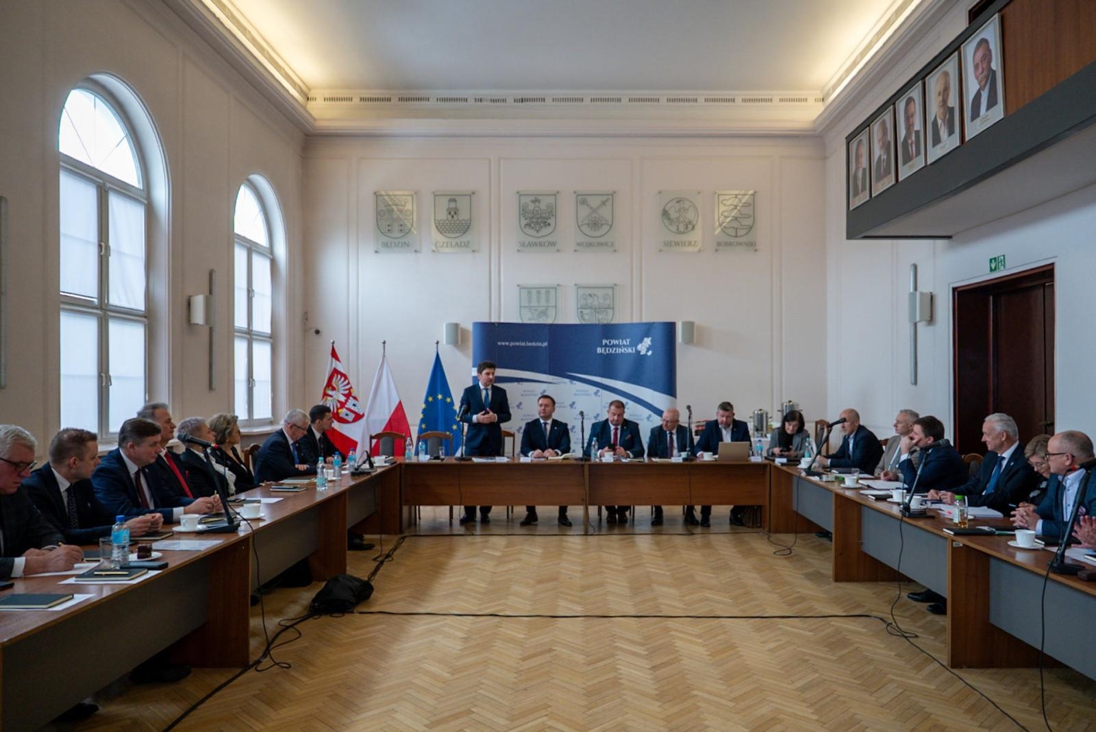 Zdjęcie w galerii na portalu naszwodzislaw.com: Konwent Powiatów Województwa Śląskiego – forum wymiany doświadczeń i współpracy samorządowej wiadomości z regionu