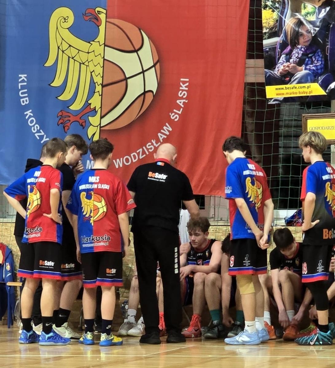 Zdjęcie w galerii na portalu naszwodzislaw.com: Kadeci MKS Wodzisław Śląski pokonali GTK Gliwice. Walka o medal trwa wiadomości z regionu
