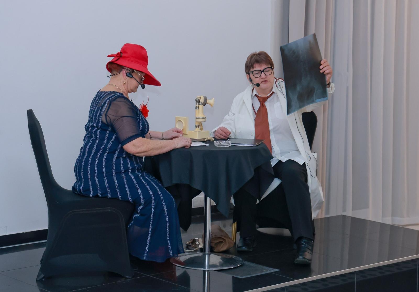 Zdjęcie w galerii na portalu naszwodzislaw.com: Walentynkowo–ostatkowo–tłustoczwartkowy koncert w Rogowie [FOTO] wiadomości z regionu