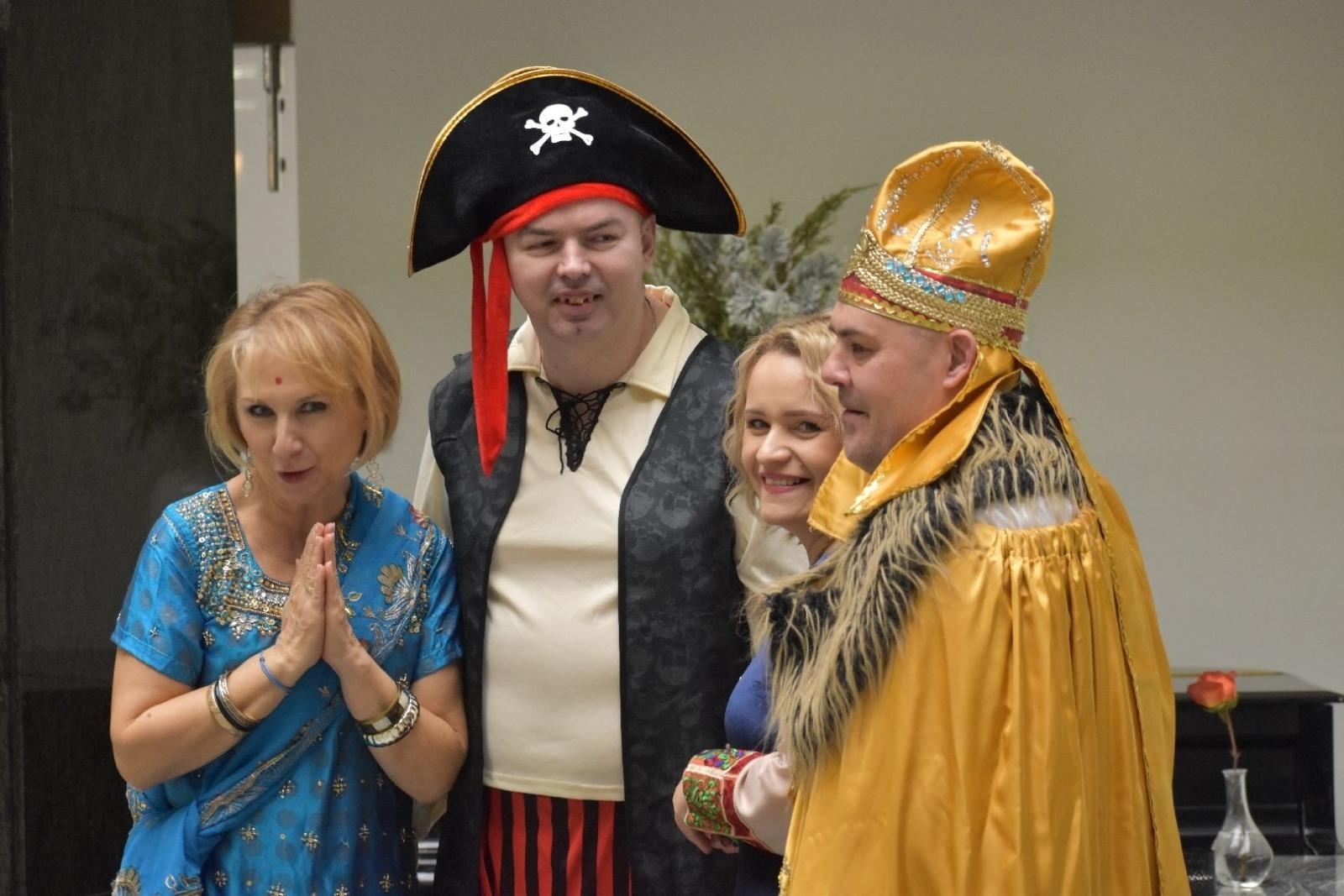 Zdjęcie w galerii na portalu naszwodzislaw.com: Kolorowy bal bez barier po raz kolejny połączył mieszkańców powiatu wiadomości z regionu