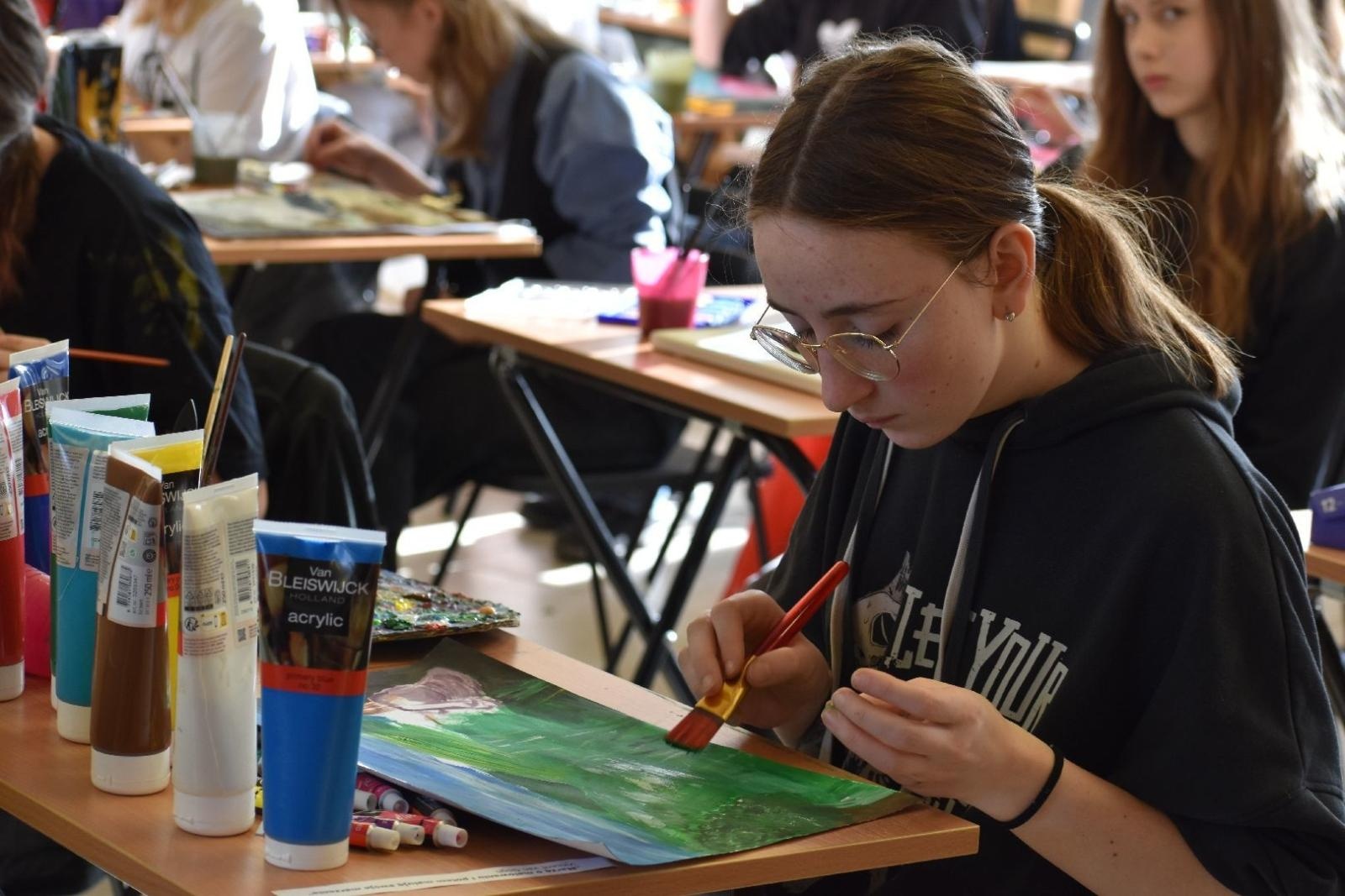 Zdjęcie w galerii na portalu naszwodzislaw.com: Spacer po wyobraźni w Liceum Sztuk Plastycznych w Wodzisławiu Śląskim [FOTO] wiadomości z regionu