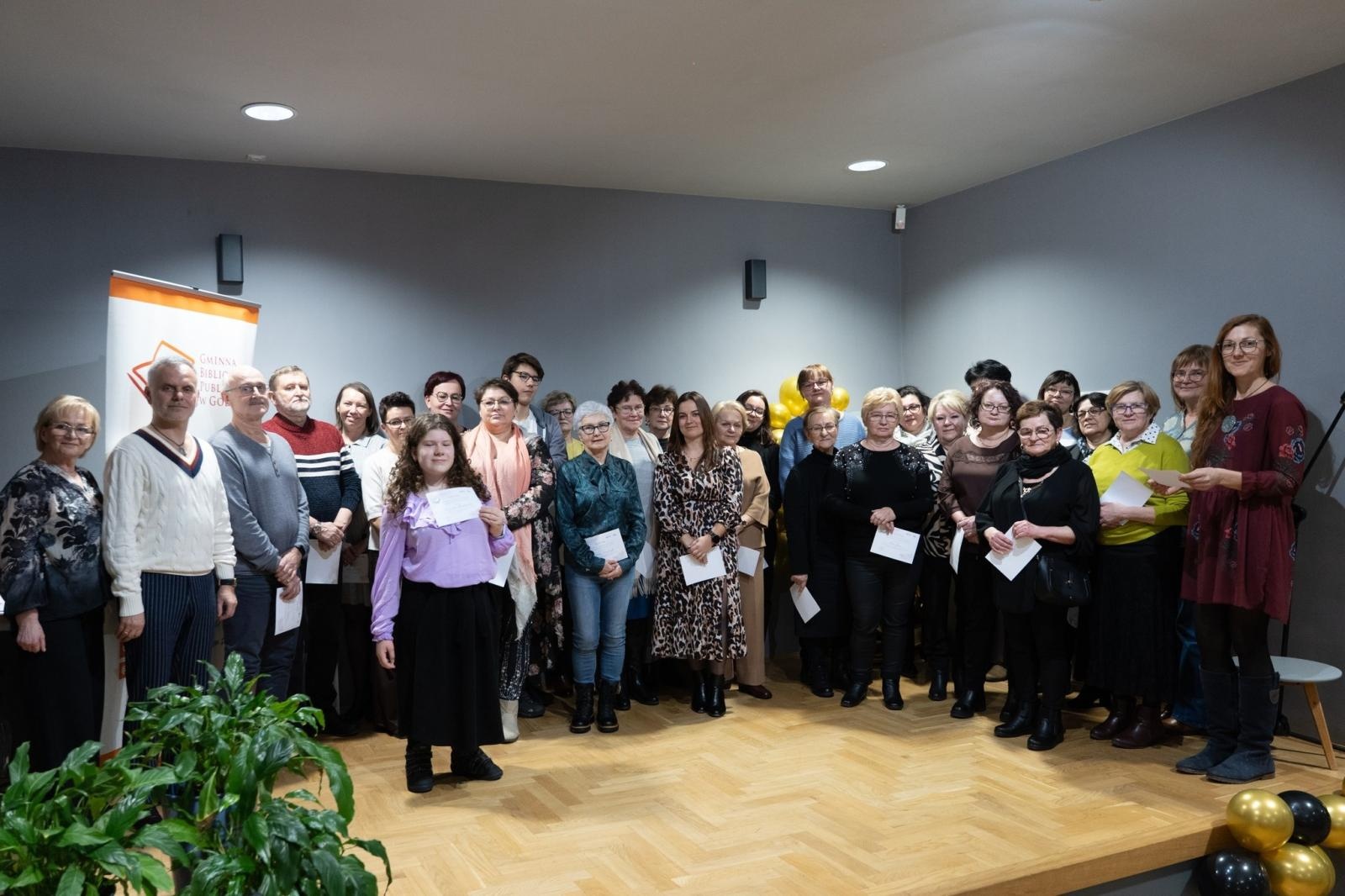 Zdjęcie w galerii na portalu naszwodzislaw.com: Marek Szołtysek uświetnił jubileuszowe spotkanie czytelników w Godowie wiadomości z regionu