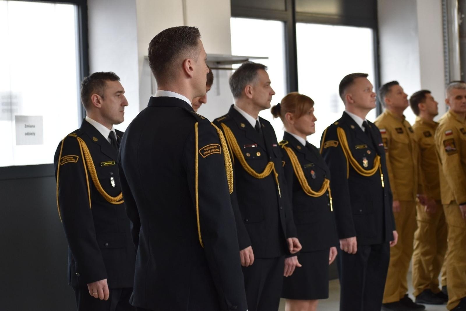 Zdjęcie w galerii na portalu naszwodzislaw.com: 1192 interwencje i nowe wozy w służbie mieszkańcom. Strażacy podsumowali rok 2025 wiadomości z regionu