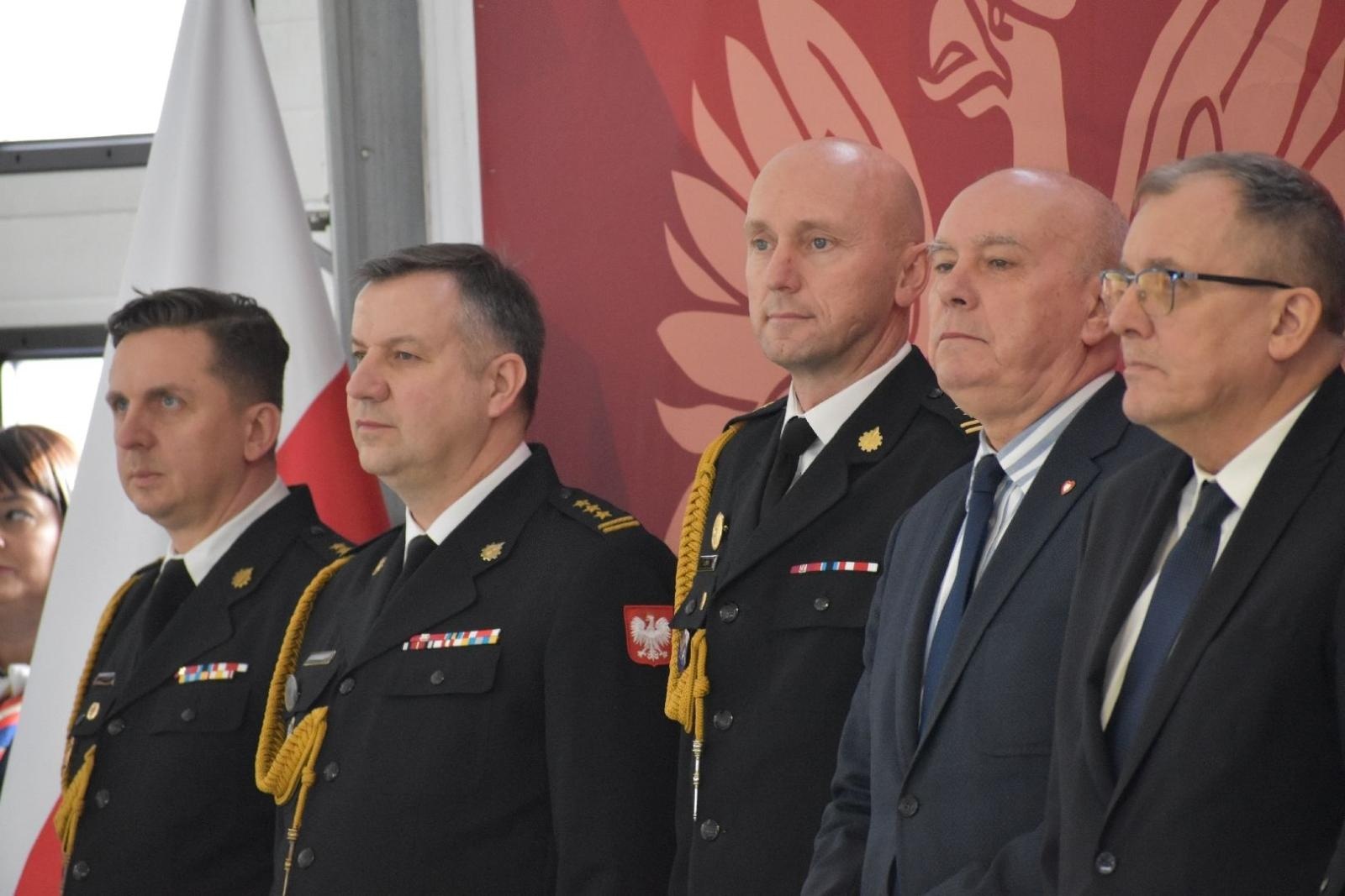 Zdjęcie w galerii na portalu naszwodzislaw.com: 1192 interwencje i nowe wozy w służbie mieszkańcom. Strażacy podsumowali rok 2025 wiadomości z regionu