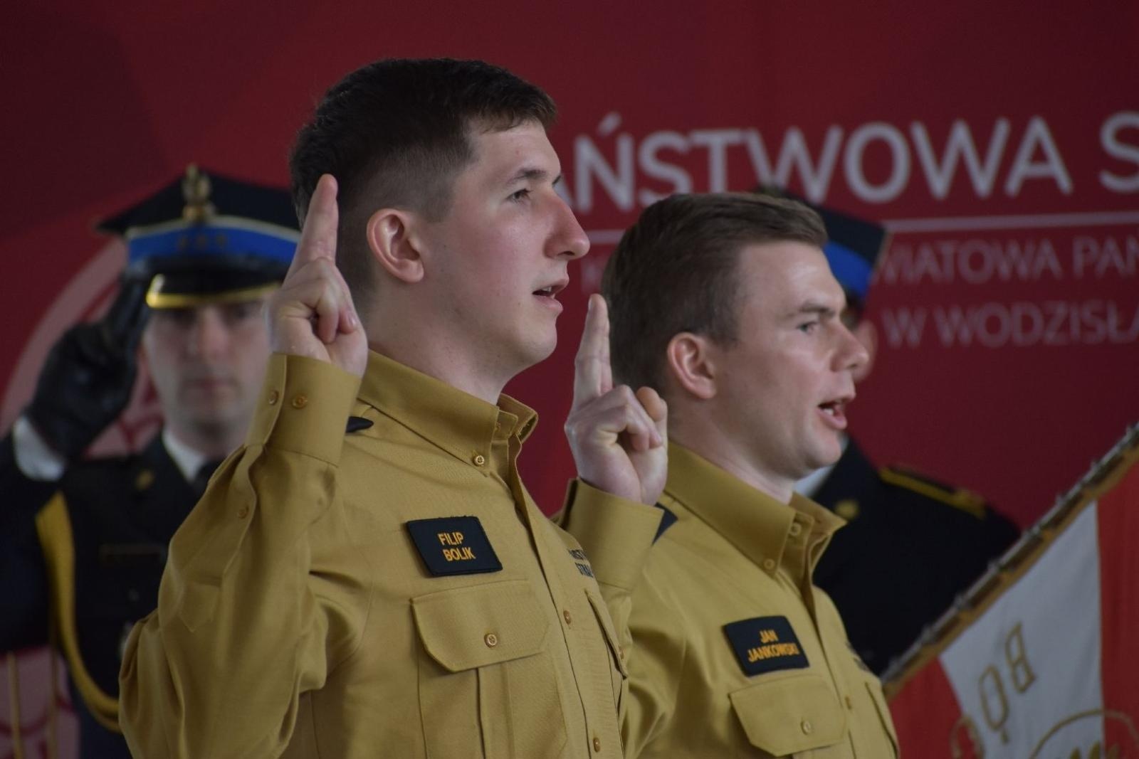 Zdjęcie w galerii na portalu naszwodzislaw.com: 1192 interwencje i nowe wozy w służbie mieszkańcom. Strażacy podsumowali rok 2025 wiadomości z regionu