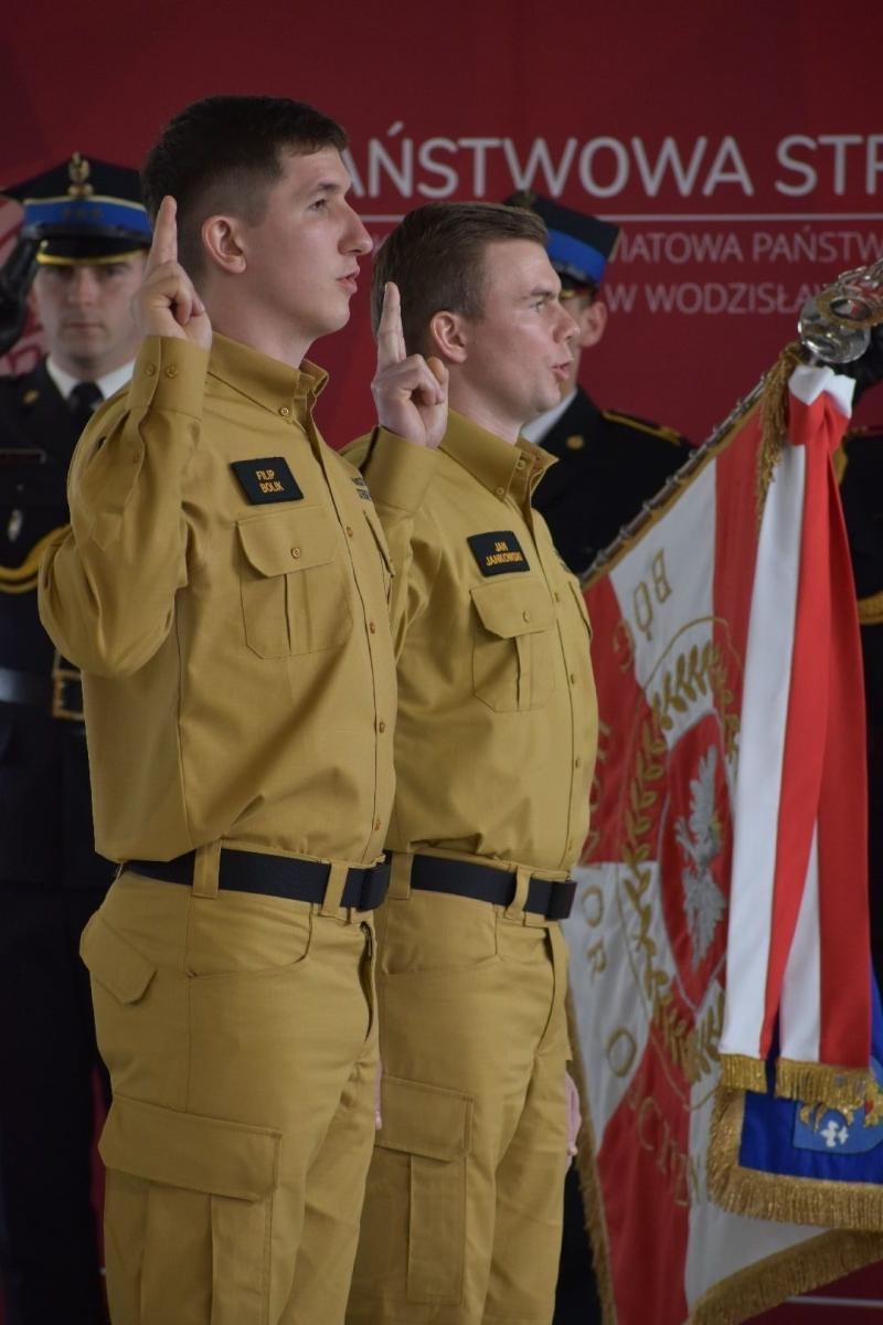 Zdjęcie w galerii na portalu naszwodzislaw.com: 1192 interwencje i nowe wozy w służbie mieszkańcom. Strażacy podsumowali rok 2025 wiadomości z regionu