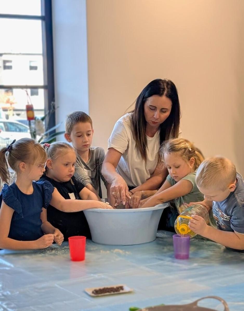 Zdjęcie w galerii na portalu naszwodzislaw.com: Bajkowy finał ferii w Bibliotece Publicznej Miasta Pszów wiadomości z regionu