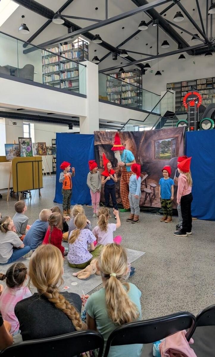 Zdjęcie w galerii na portalu naszwodzislaw.com: Bajkowy finał ferii w Bibliotece Publicznej Miasta Pszów wiadomości z regionu