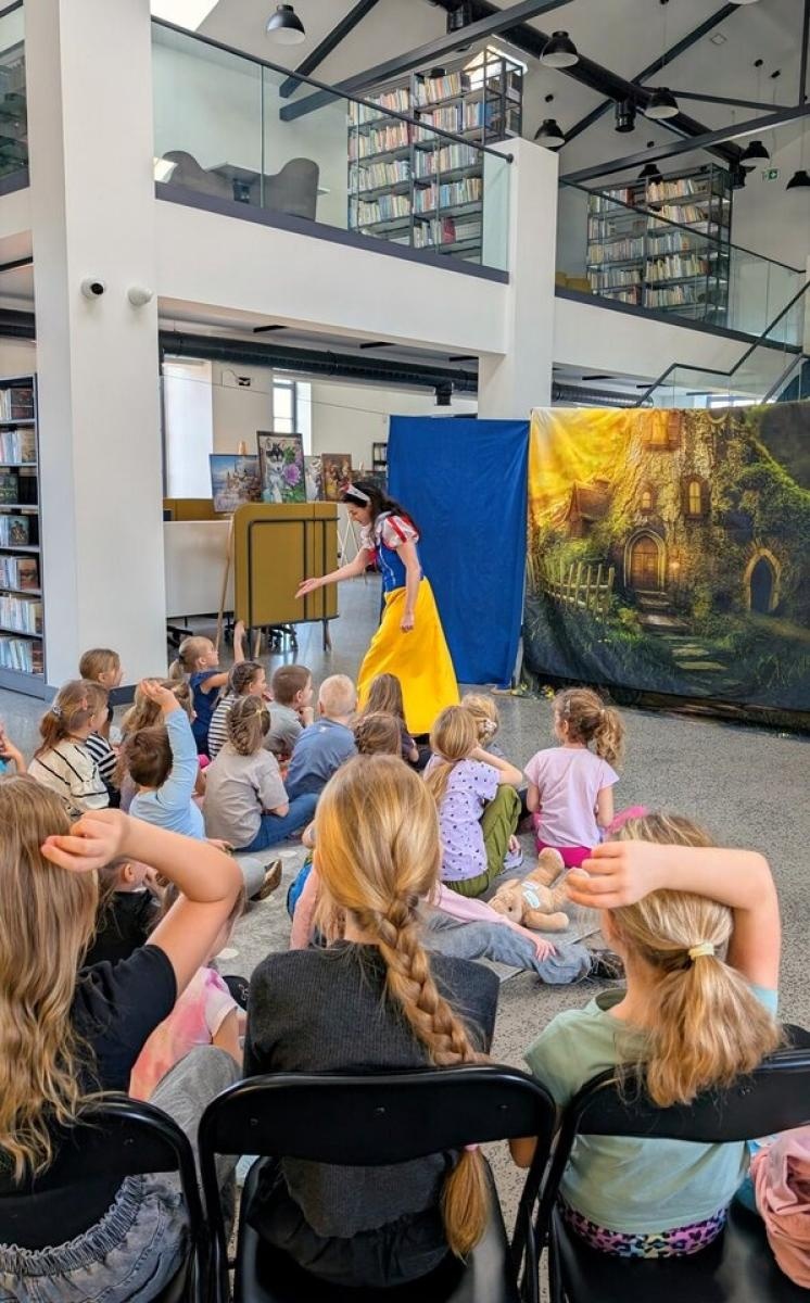 Zdjęcie w galerii na portalu naszwodzislaw.com: Bajkowy finał ferii w Bibliotece Publicznej Miasta Pszów wiadomości z regionu