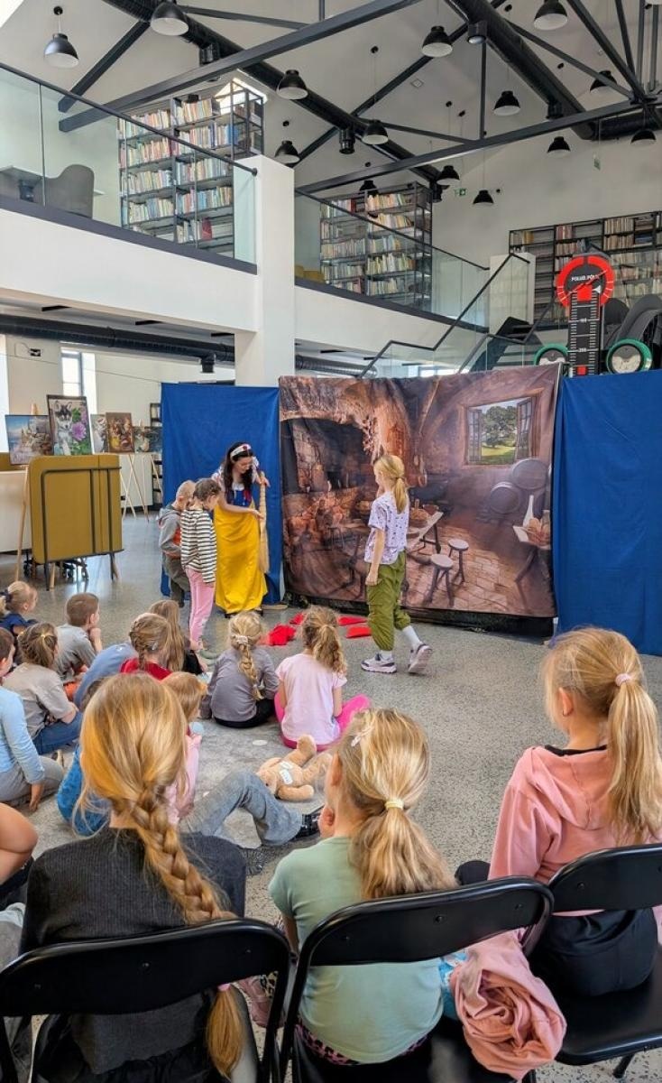 Zdjęcie w galerii na portalu naszwodzislaw.com: Bajkowy finał ferii w Bibliotece Publicznej Miasta Pszów wiadomości z regionu