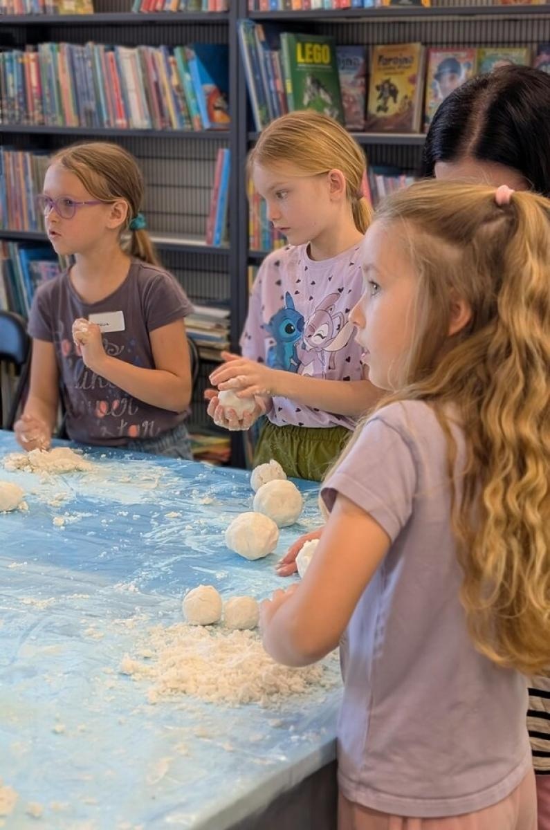 Zdjęcie w galerii na portalu naszwodzislaw.com: Bajkowy finał ferii w Bibliotece Publicznej Miasta Pszów wiadomości z regionu