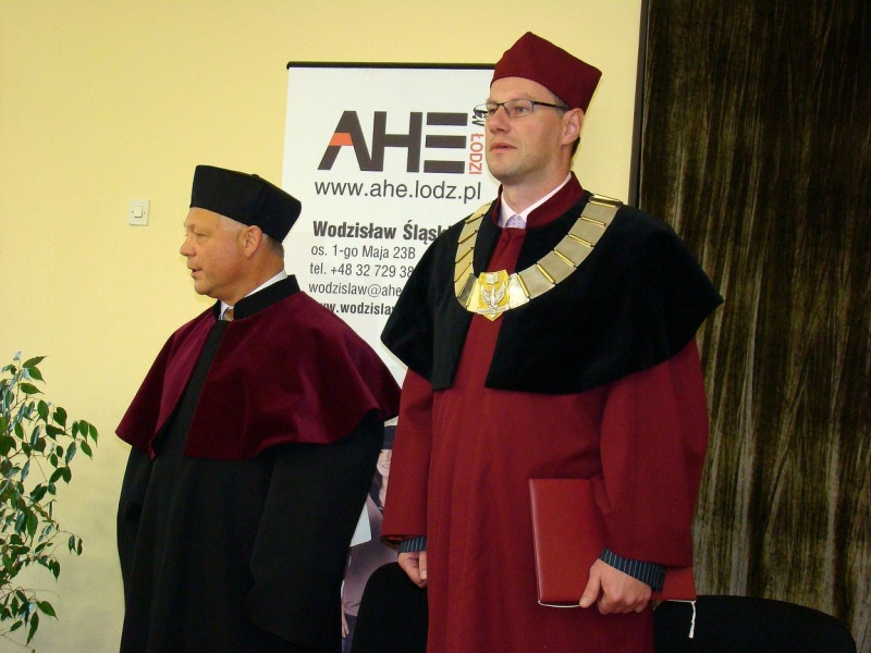 Zdjęcie w galerii na portalu naszwodzislaw.com: Immatrykulacja na wodzisławskiej uczelni wiadomości z regionu