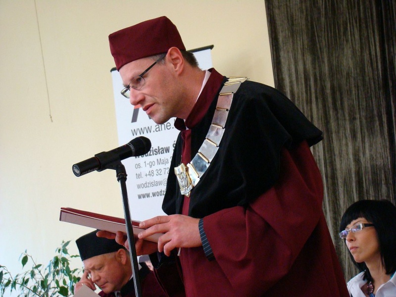 Zdjęcie w galerii na portalu naszwodzislaw.com: Immatrykulacja na wodzisławskiej uczelni wiadomości z regionu