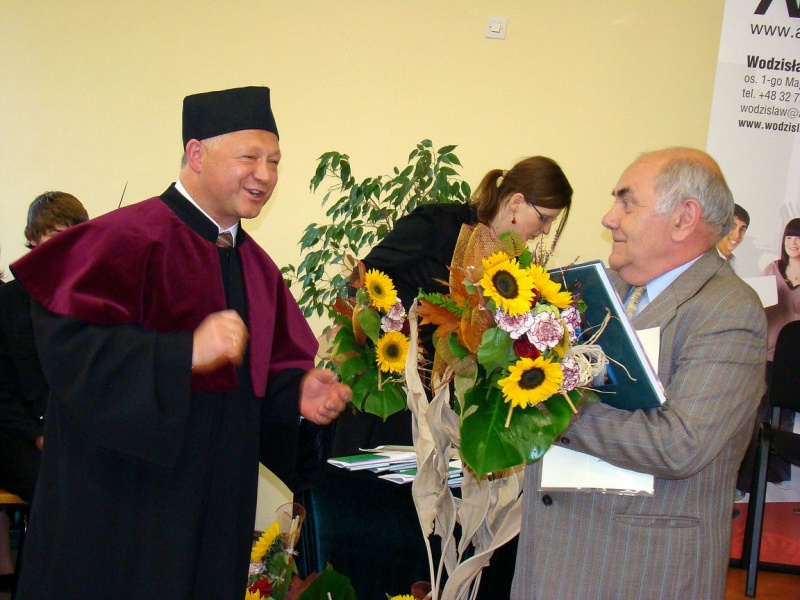 Zdjęcie w galerii na portalu naszwodzislaw.com: Immatrykulacja na wodzisławskiej uczelni wiadomości z regionu