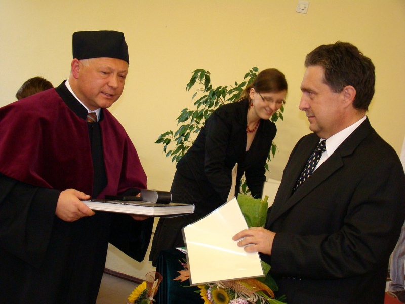 Zdjęcie w galerii na portalu naszwodzislaw.com: Immatrykulacja na wodzisławskiej uczelni wiadomości z regionu