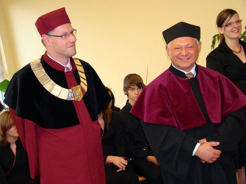 Zdjęcie w galerii na portalu naszwodzislaw.com: Immatrykulacja na wodzisławskiej uczelni wiadomości z regionu