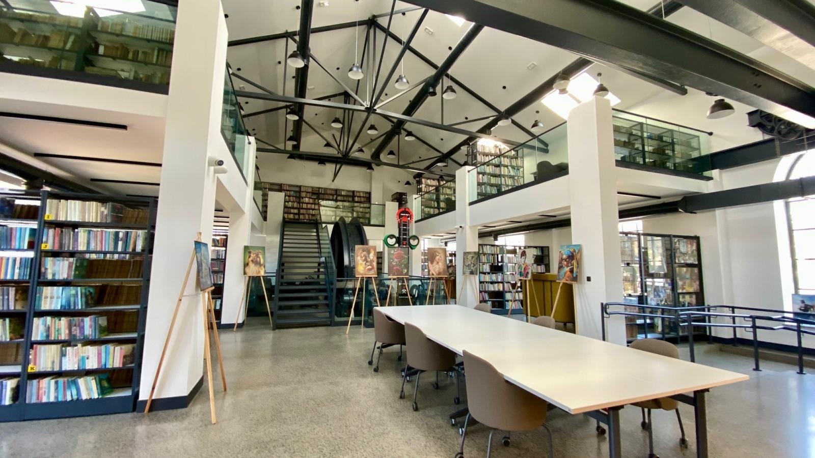 Zdjęcie w galerii na portalu naszwodzislaw.com: Nowa siedziba biblioteki. Rok działalności - nowe możliwości wiadomości z regionu