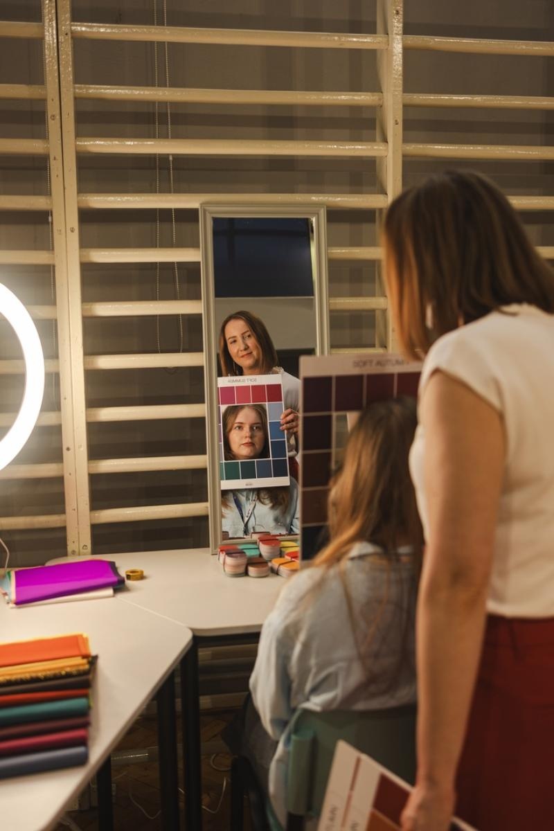 Zdjęcie w galerii na portalu naszwodzislaw.com: WySPA Kobiet w Wodzisławiu Śląskim. Popołudnie pełne inspiracji, rozmów i kobiecej energii [FOTO] wiadomości z regionu