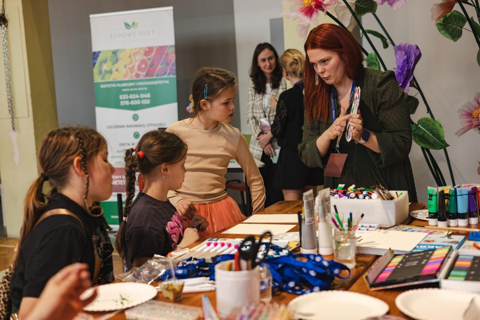 Zdjęcie w galerii na portalu naszwodzislaw.com: WySPA Kobiet w Wodzisławiu Śląskim. Popołudnie pełne inspiracji, rozmów i kobiecej energii [FOTO] wiadomości z regionu