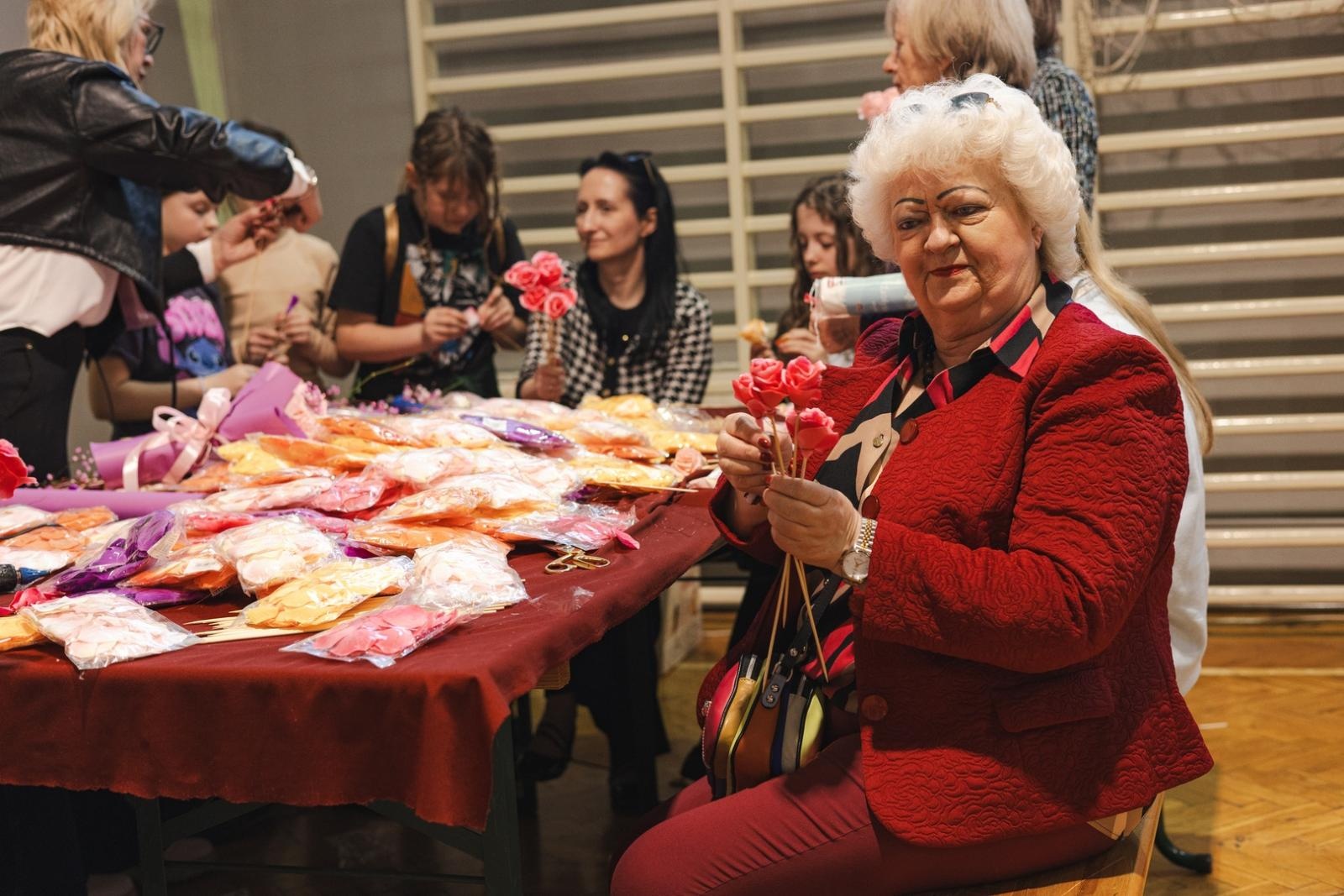 Zdjęcie w galerii na portalu naszwodzislaw.com: WySPA Kobiet w Wodzisławiu Śląskim. Popołudnie pełne inspiracji, rozmów i kobiecej energii [FOTO] wiadomości z regionu